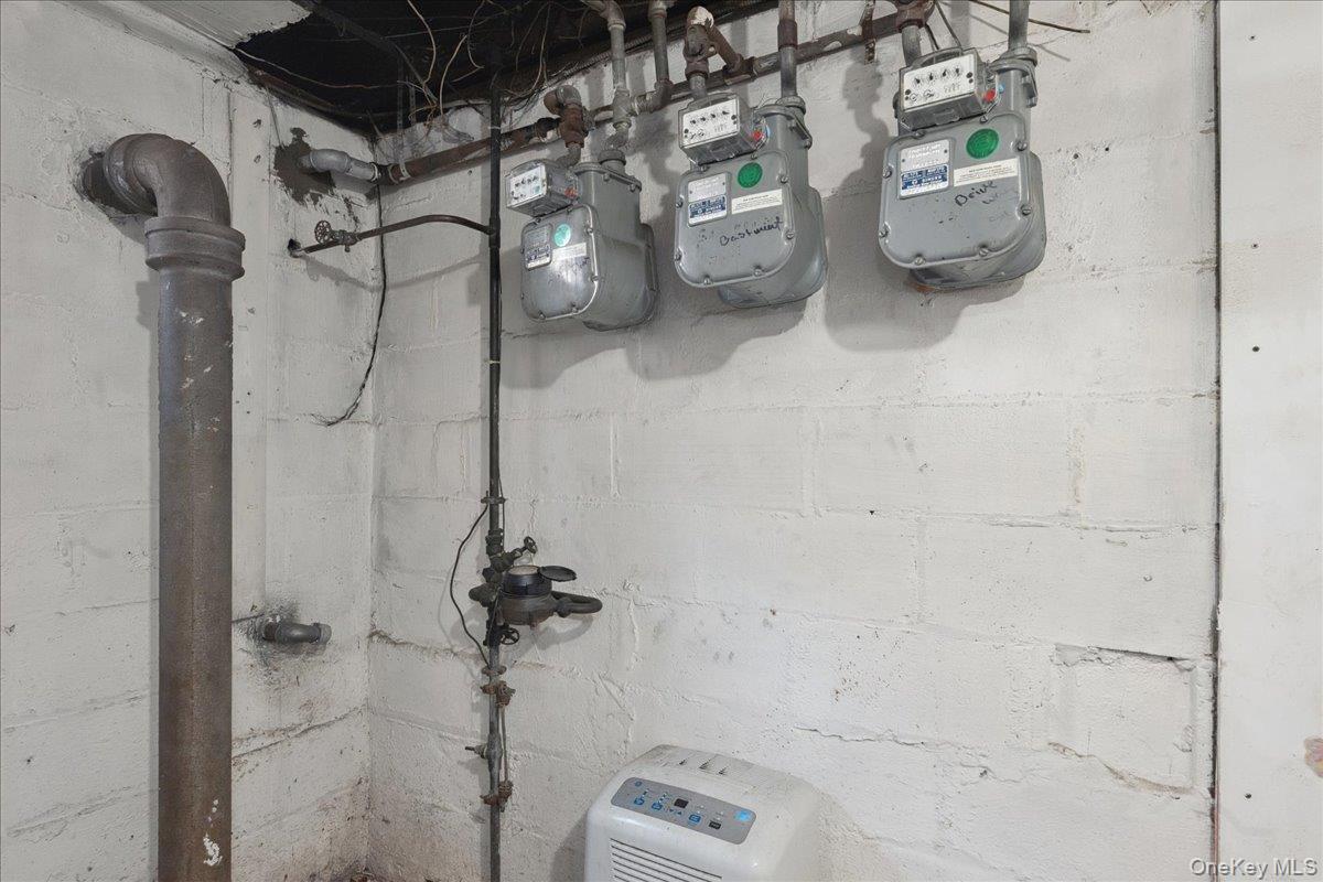 Single Family Broadway Nassau County, NY 11561, MLS-924516-20