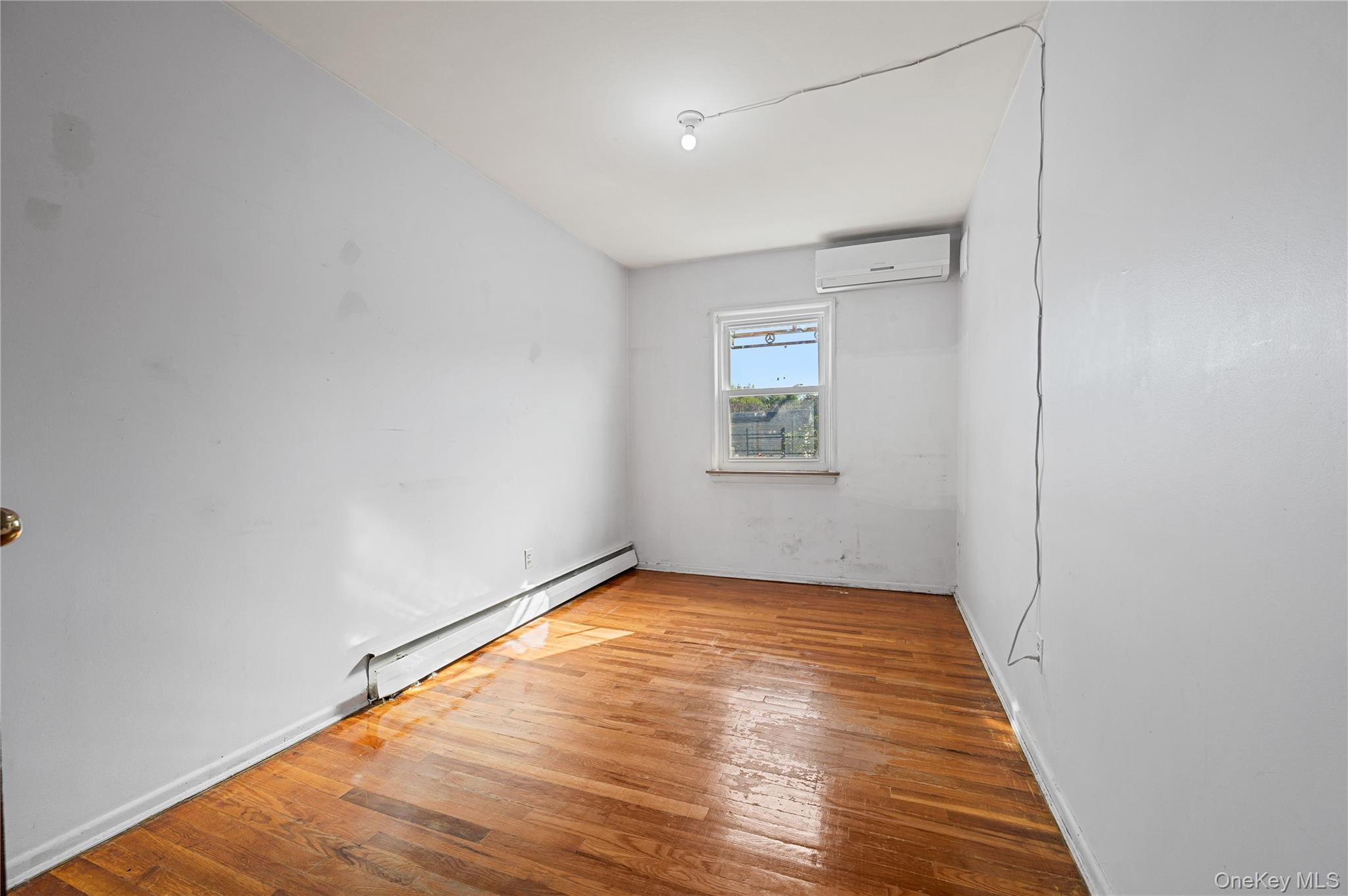 Single Family Peck  Queens, NY 11355, MLS-924517-18