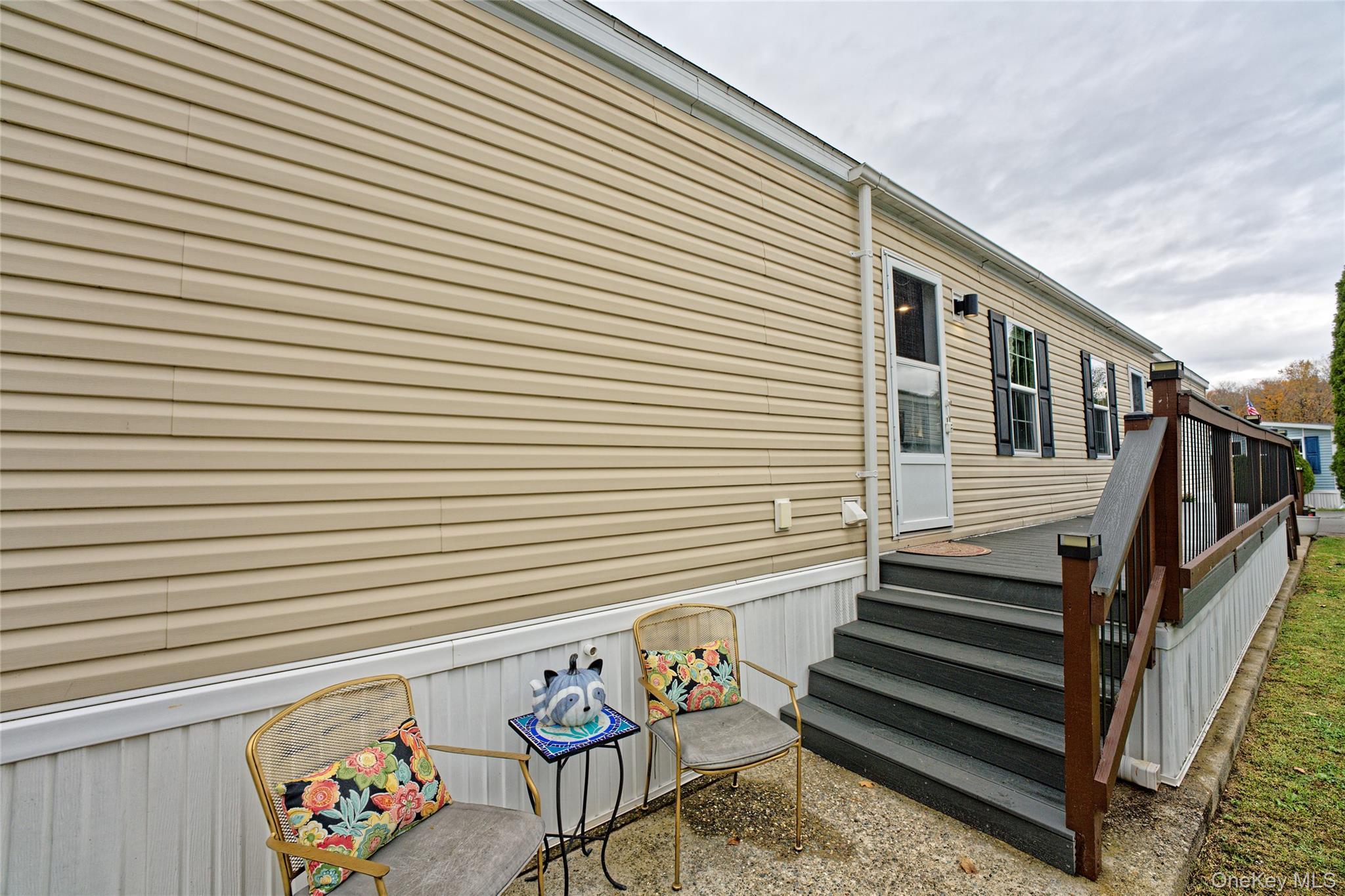 Single Family Matthew Dr, Castleton Out Of Area, NY 12033, MLS-924529-25