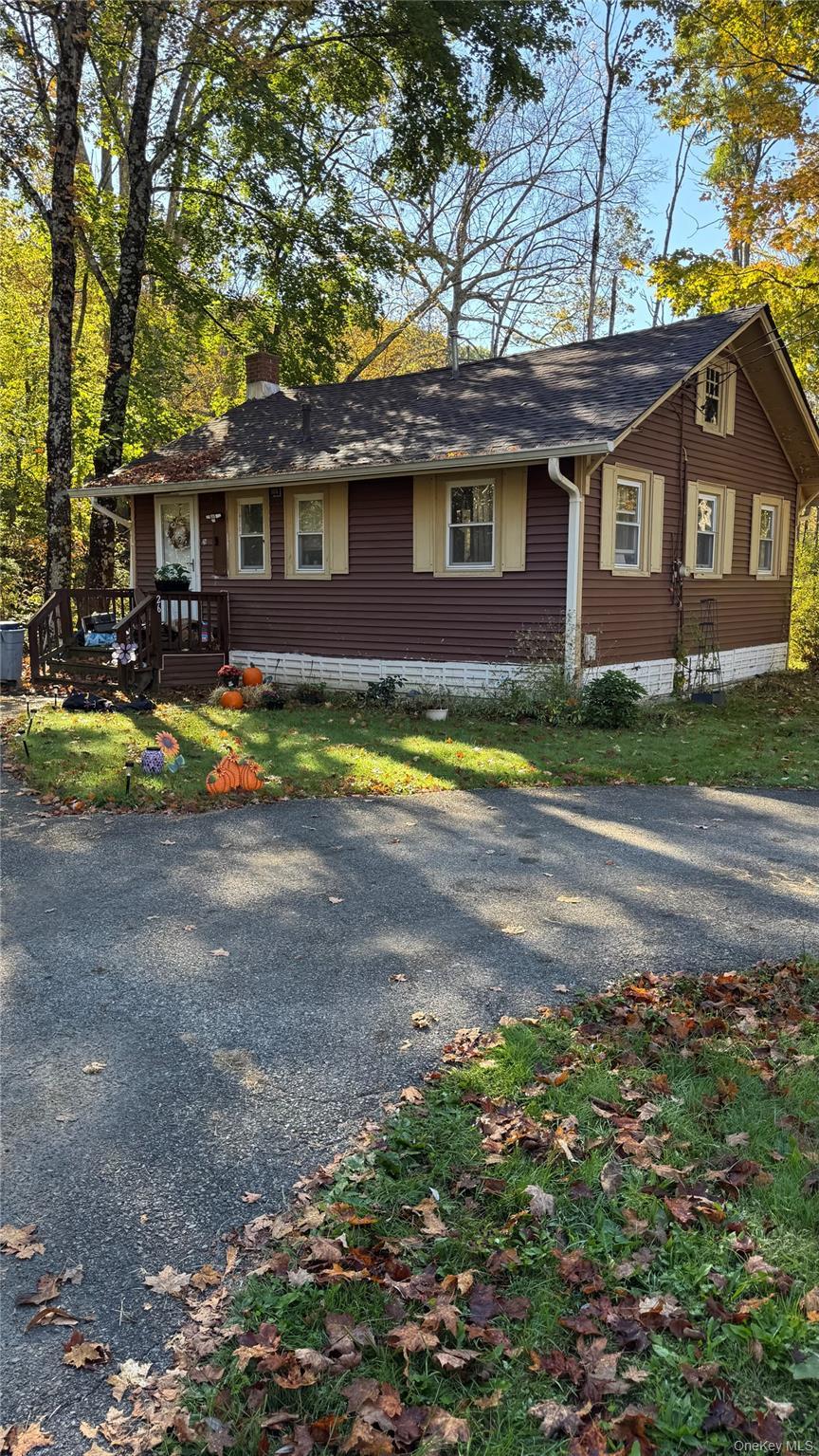 Single Family Blue Heron Dutchess County, NY 12580, MLS-924539-13