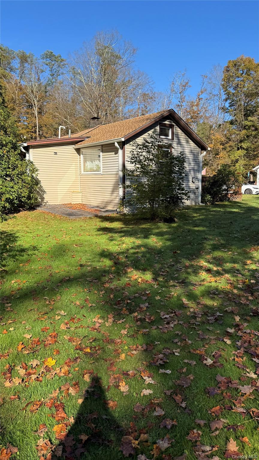 Single Family Blue Heron Dutchess County, NY 12580, MLS-924539-15