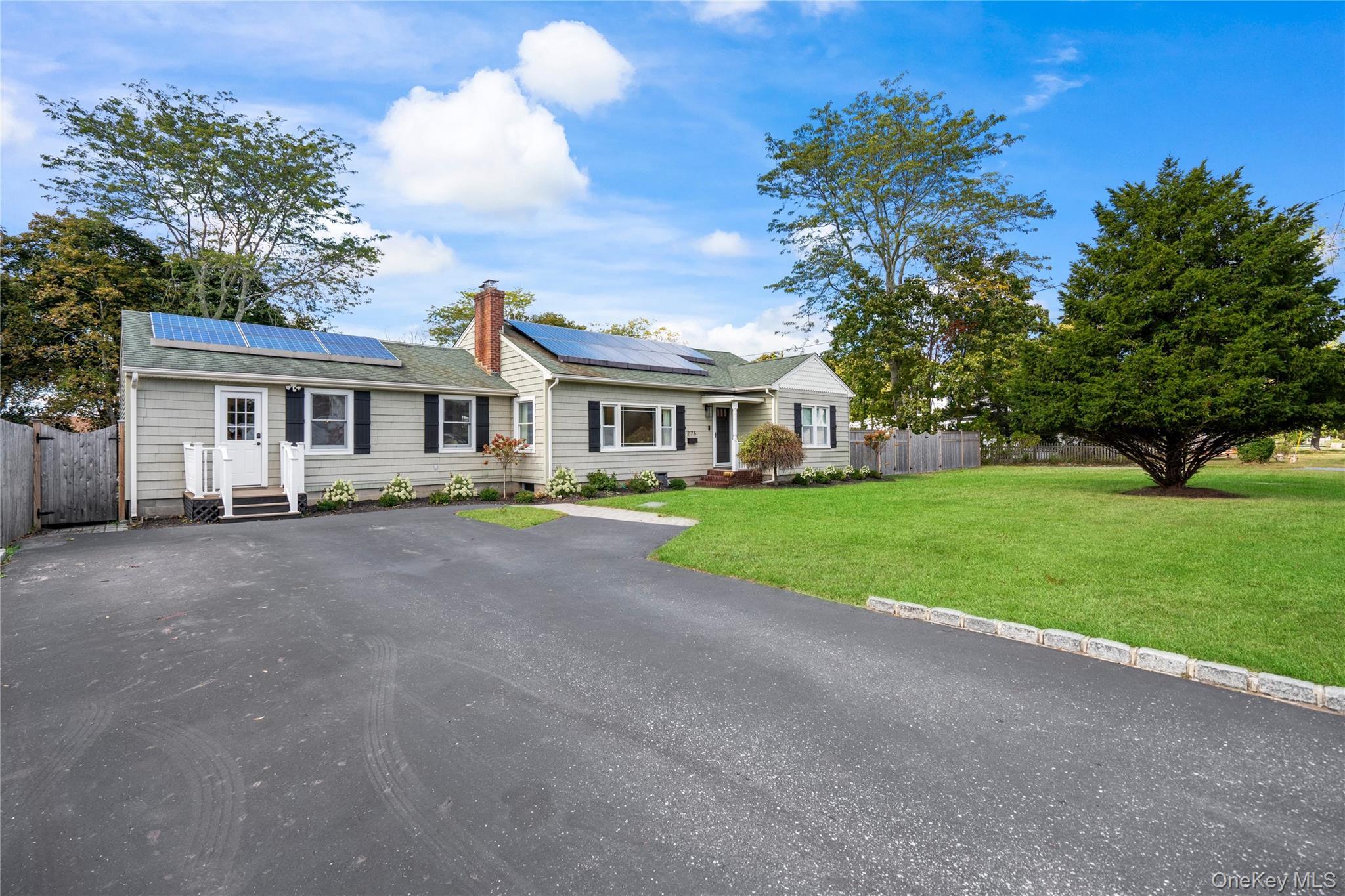 Single Family Bay  Suffolk County, NY 11772, MLS-924549-2