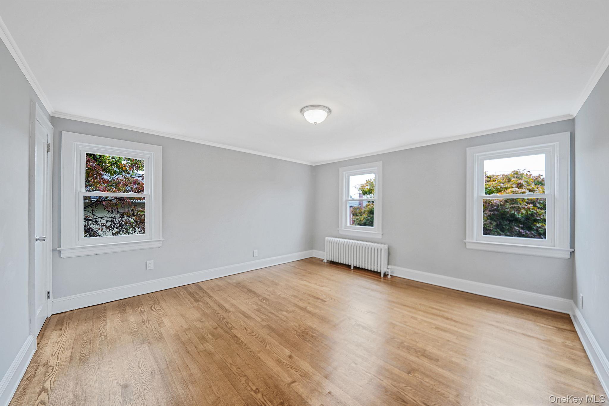 Single Family Duncan  Nassau County, NY 11550, MLS-924552-14