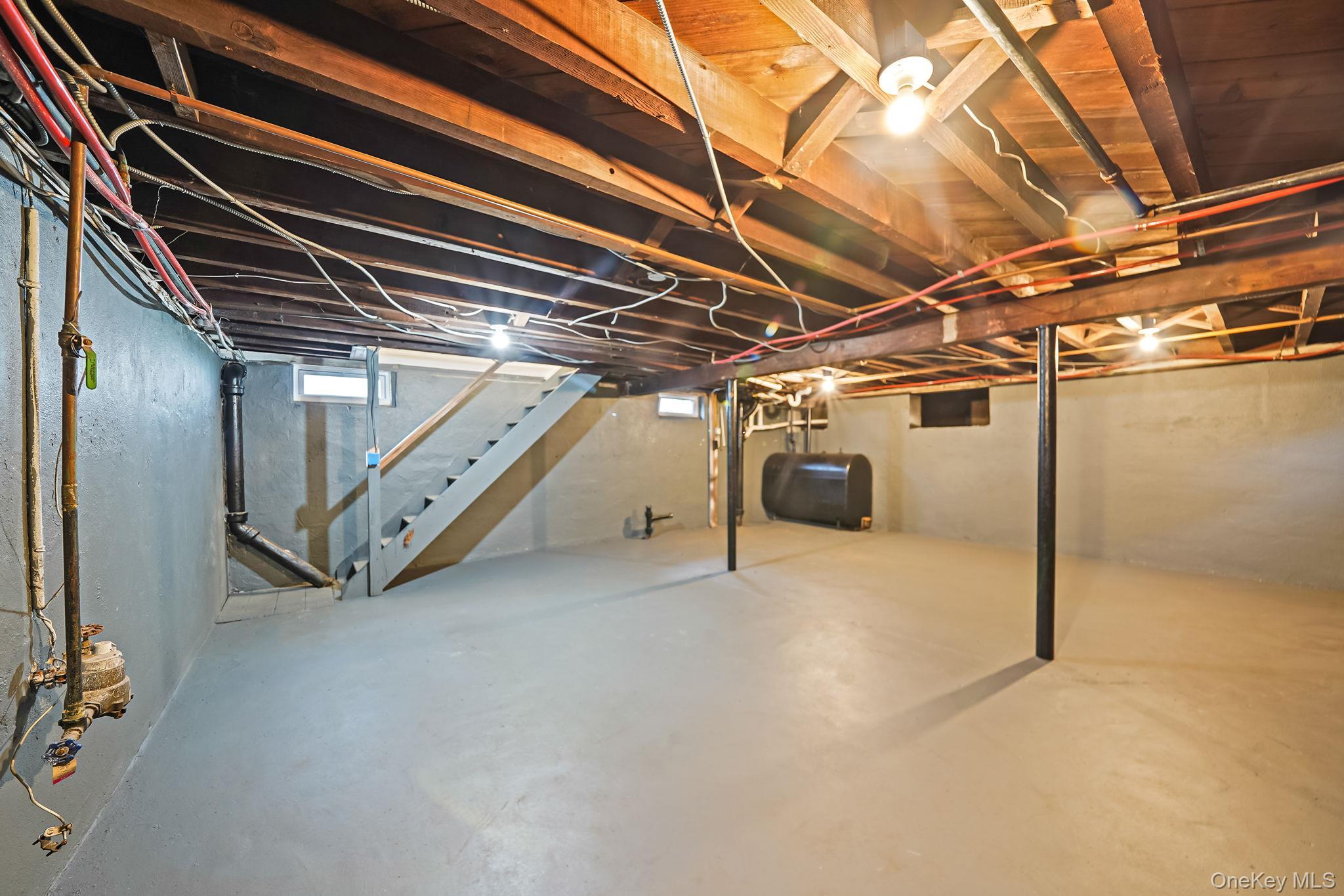 Single Family Duncan  Nassau County, NY 11550, MLS-924552-21