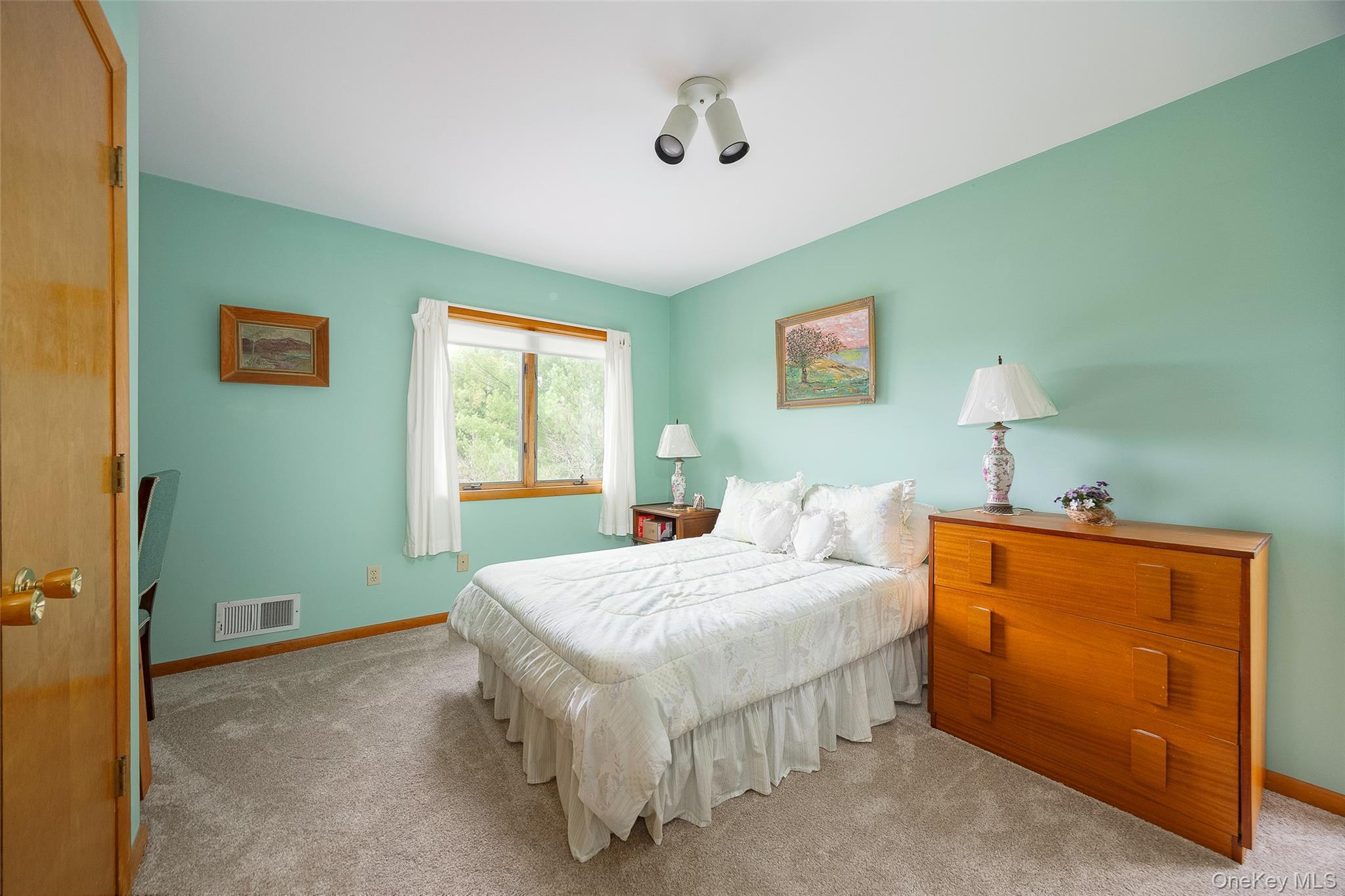 Single Family English Dutchess County, NY 12569, MLS-924564-19