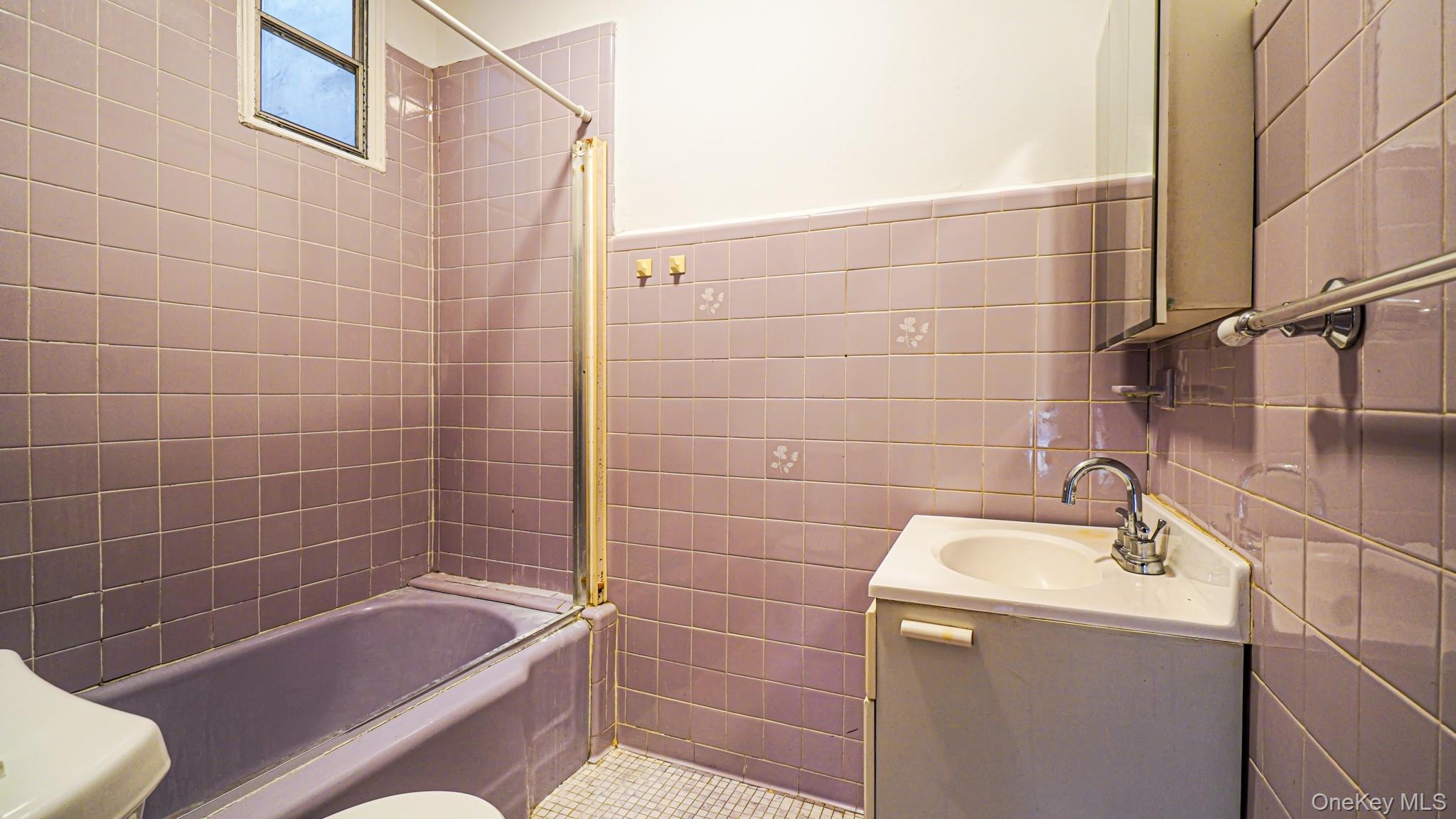 Single Family 202nd Queens, NY 11423, MLS-924571-19