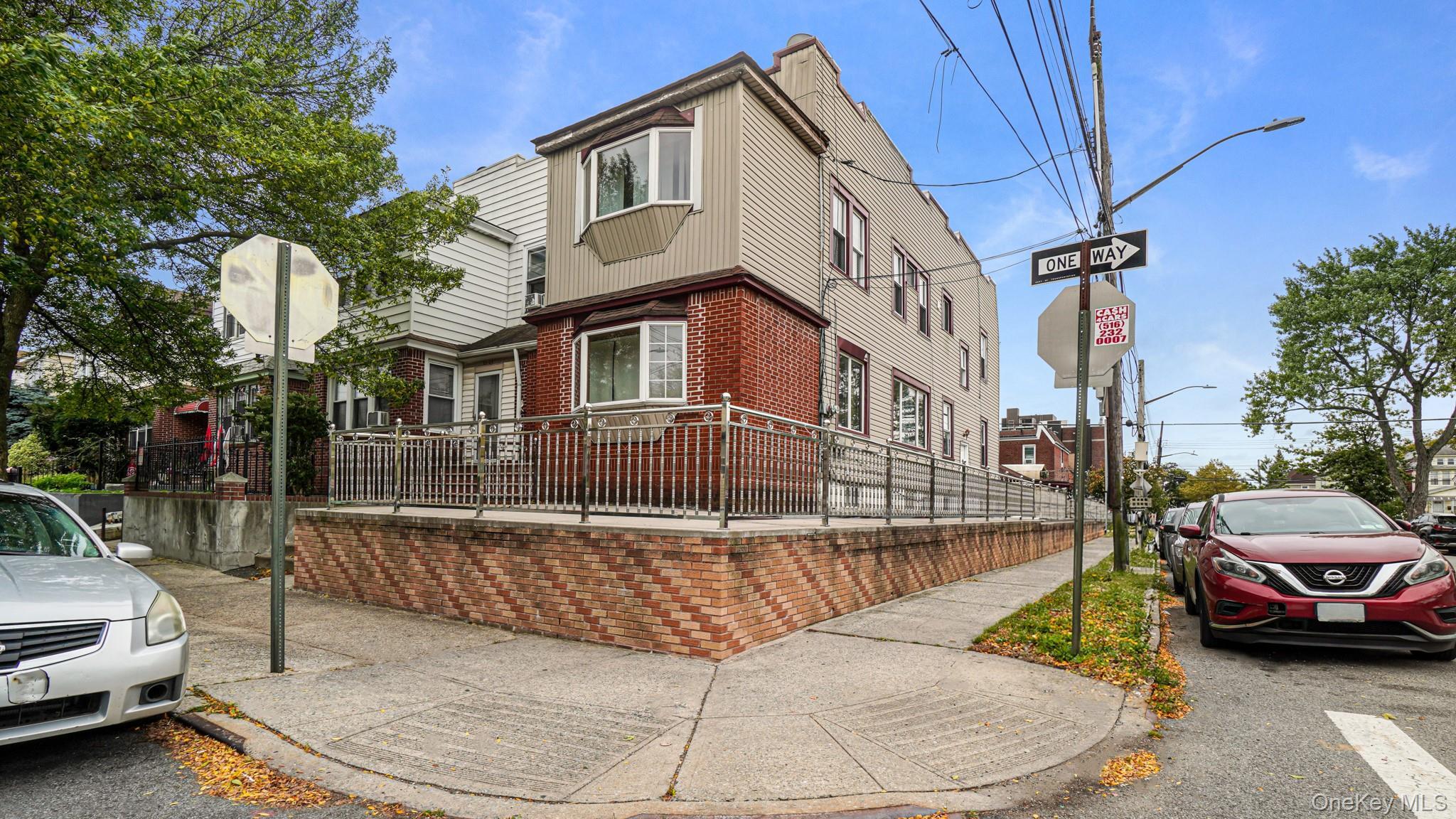 Single Family 202nd Queens, NY 11423, MLS-924571-2