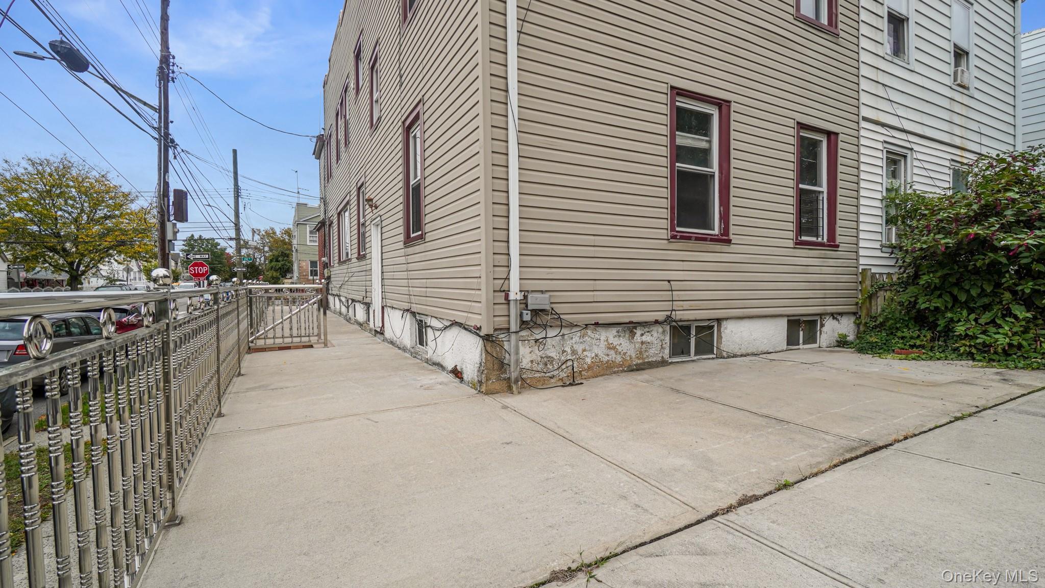 Single Family 202nd  Queens, NY 11423, MLS-924571-20