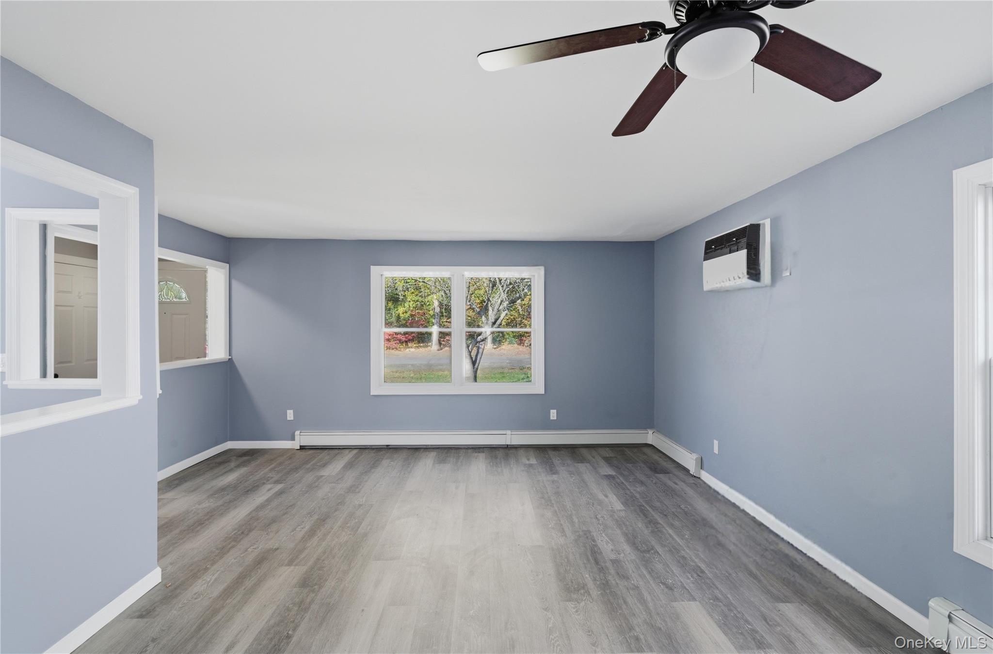 Single Family Main  Suffolk County, NY 11950, MLS-924578-7