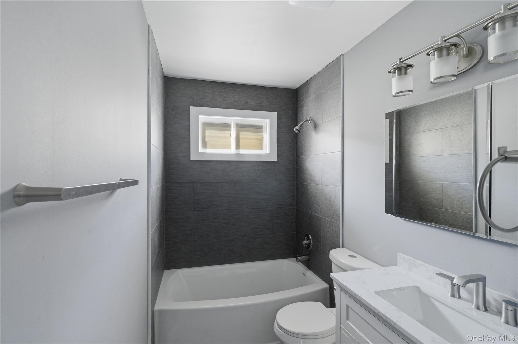 Single Family Main  Suffolk County, NY 11950, MLS-924578-8