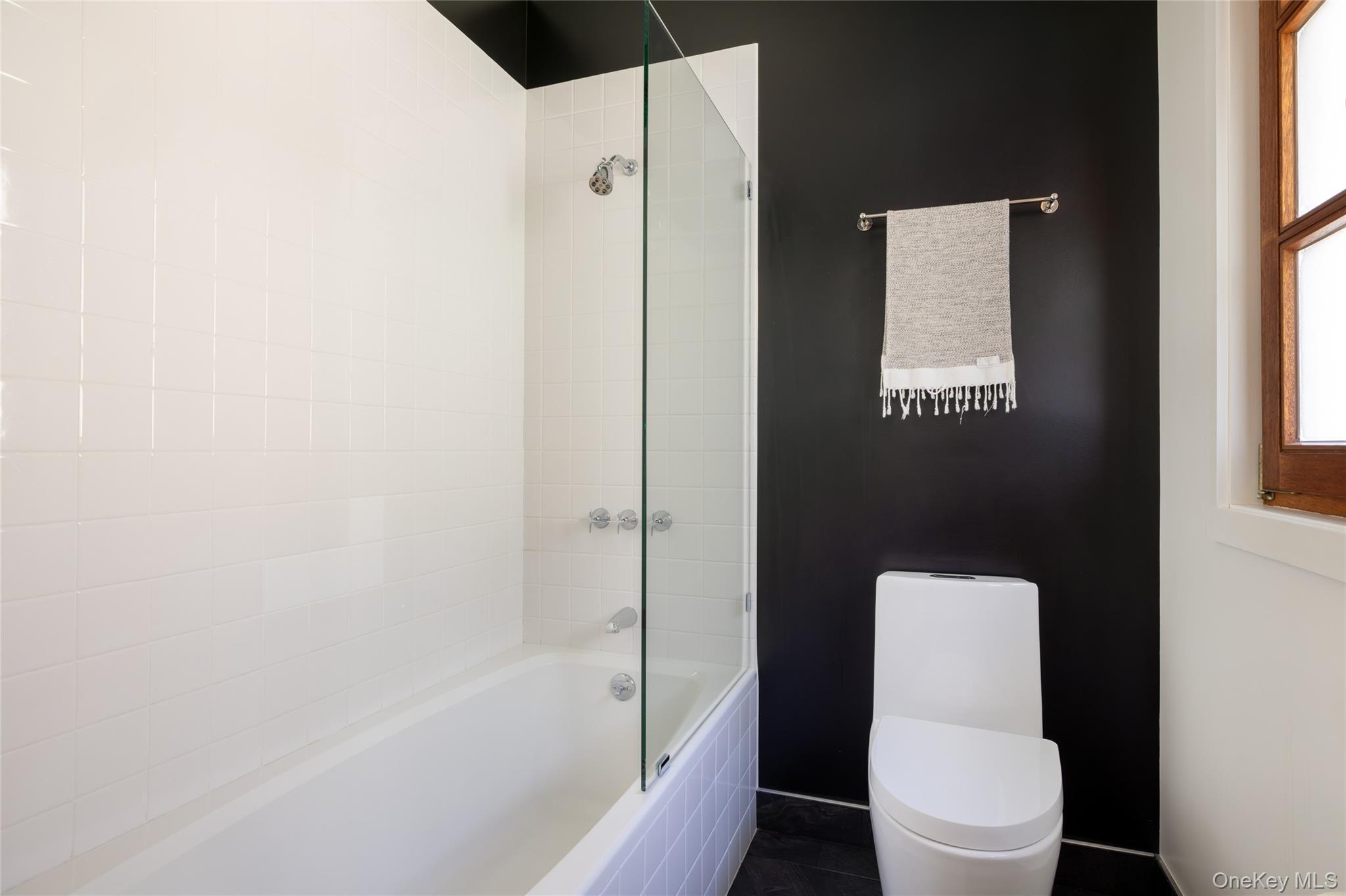 Single Family Frost Valley Sullivan County, NY 12725, MLS-924592-27