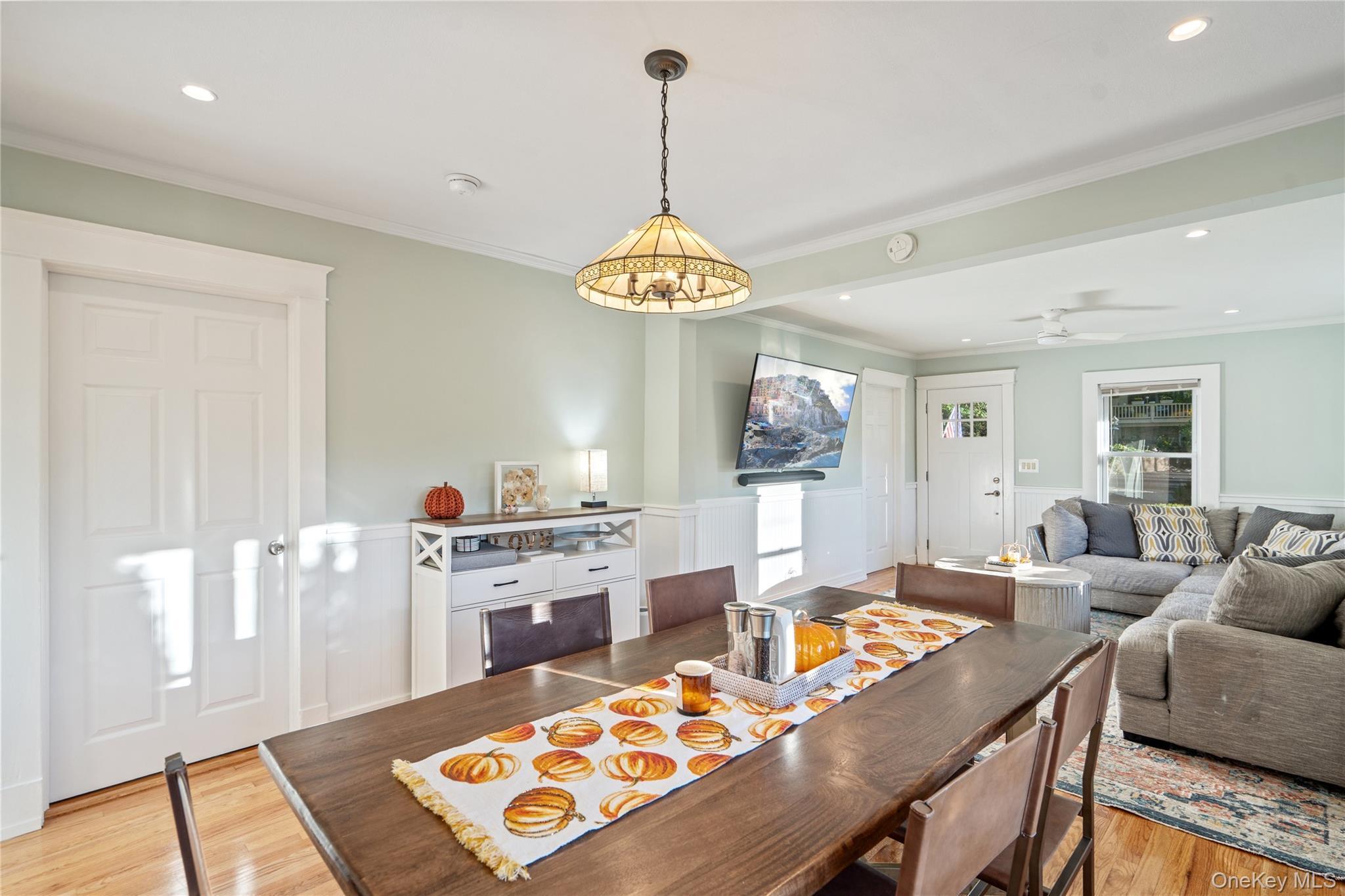 Single Family Dune Suffolk County, NY 11768, MLS-924594-10