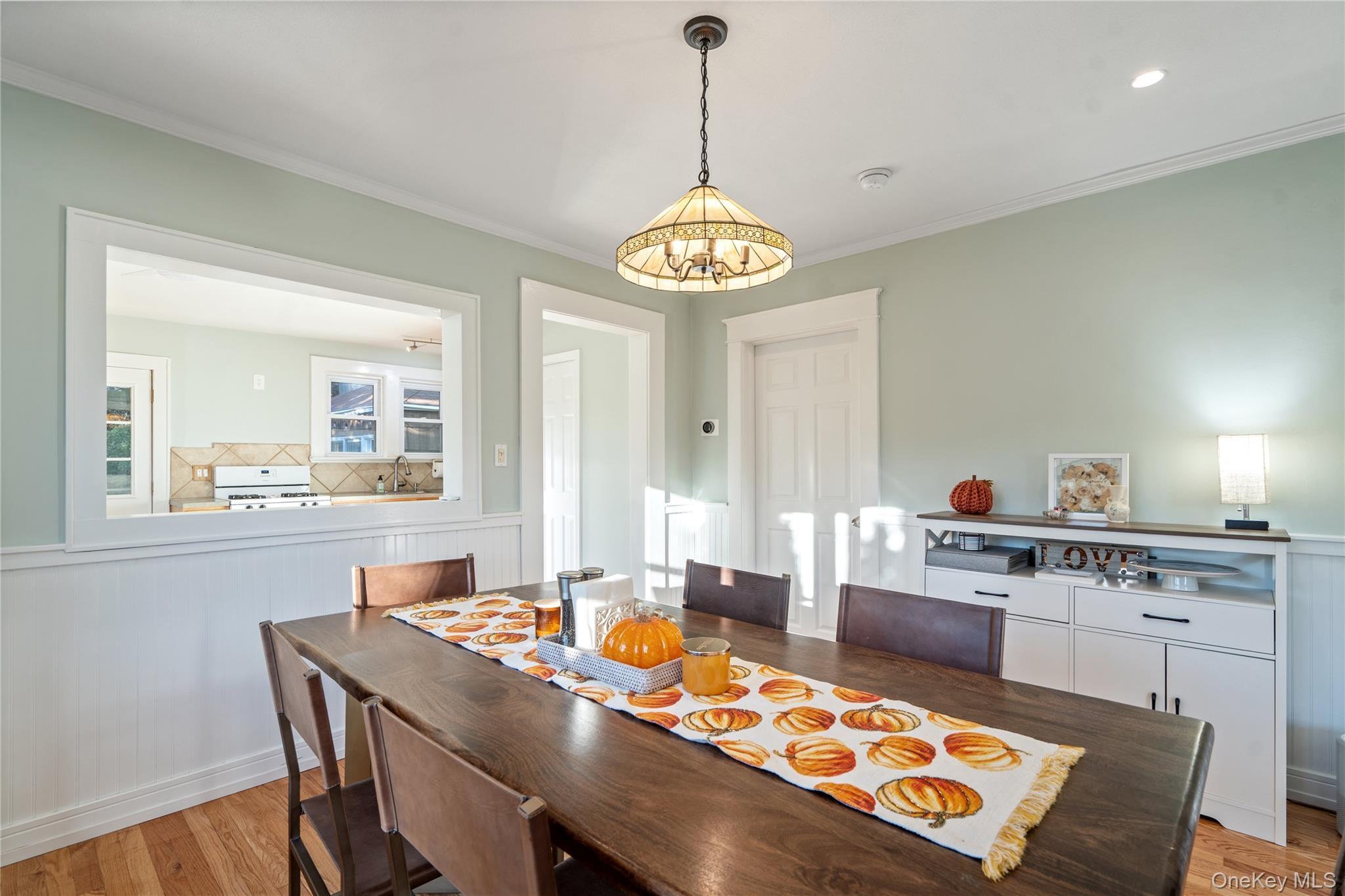 Single Family Dune Suffolk County, NY 11768, MLS-924594-9