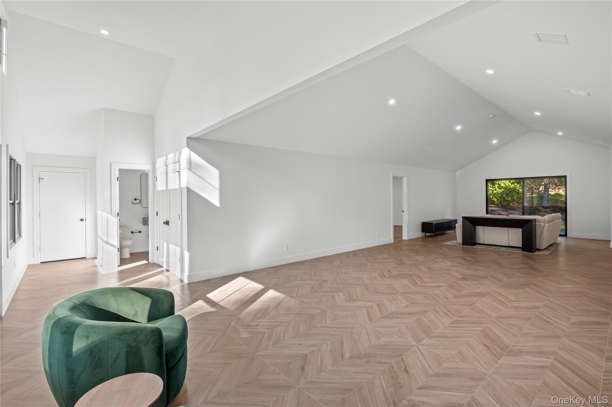 Single Family Seward Suffolk County, NY 11746, MLS-924617-14