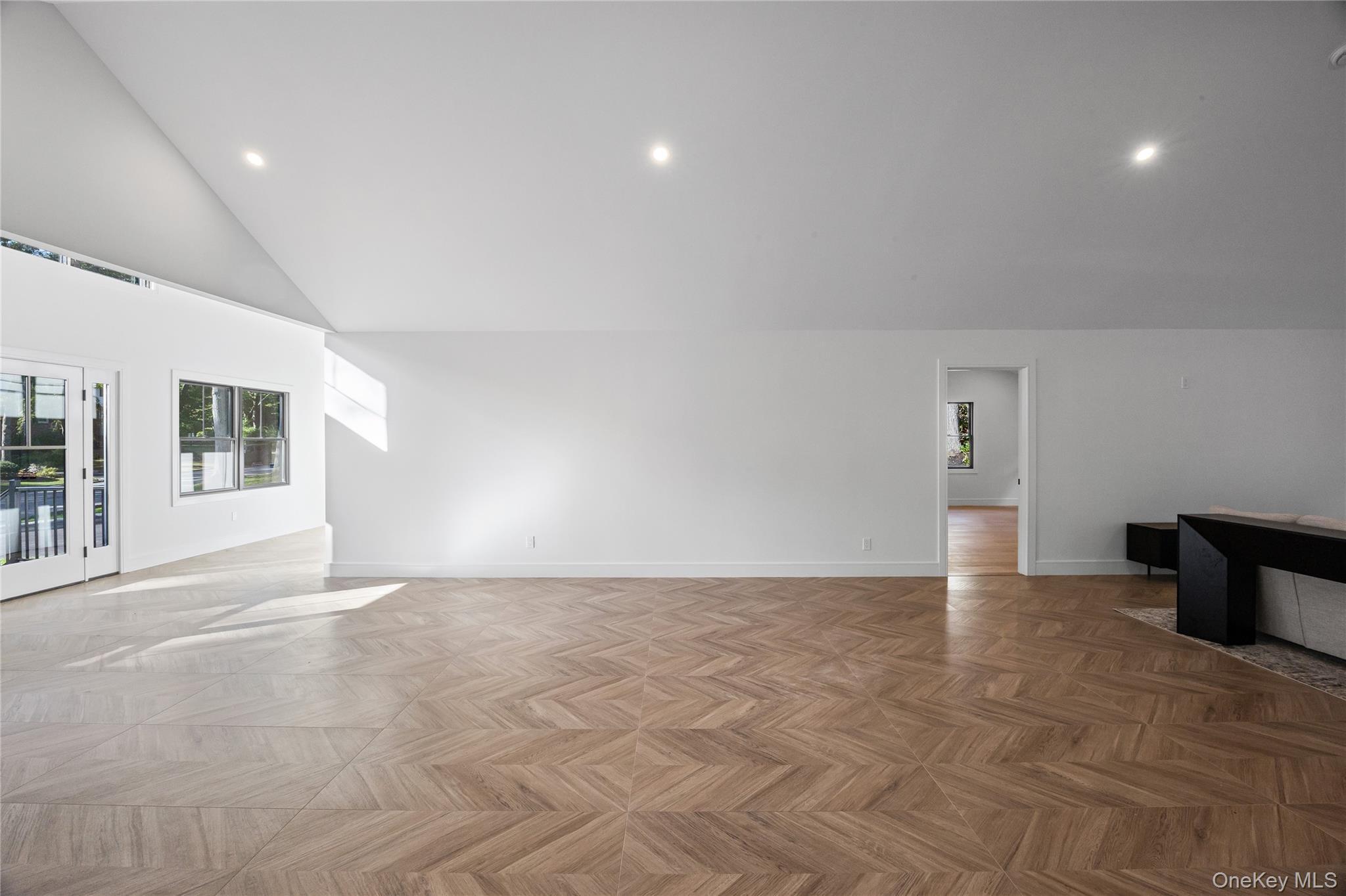 Single Family Seward Suffolk County, NY 11746, MLS-924617-17