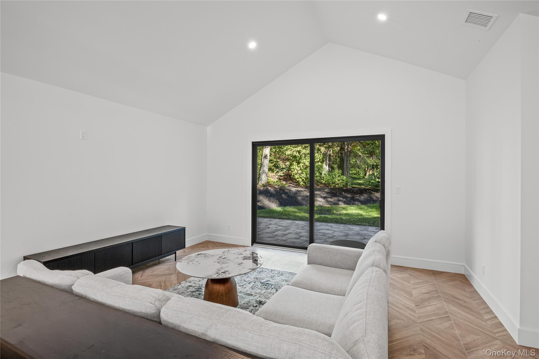 Single Family Seward Suffolk County, NY 11746, MLS-924617-18