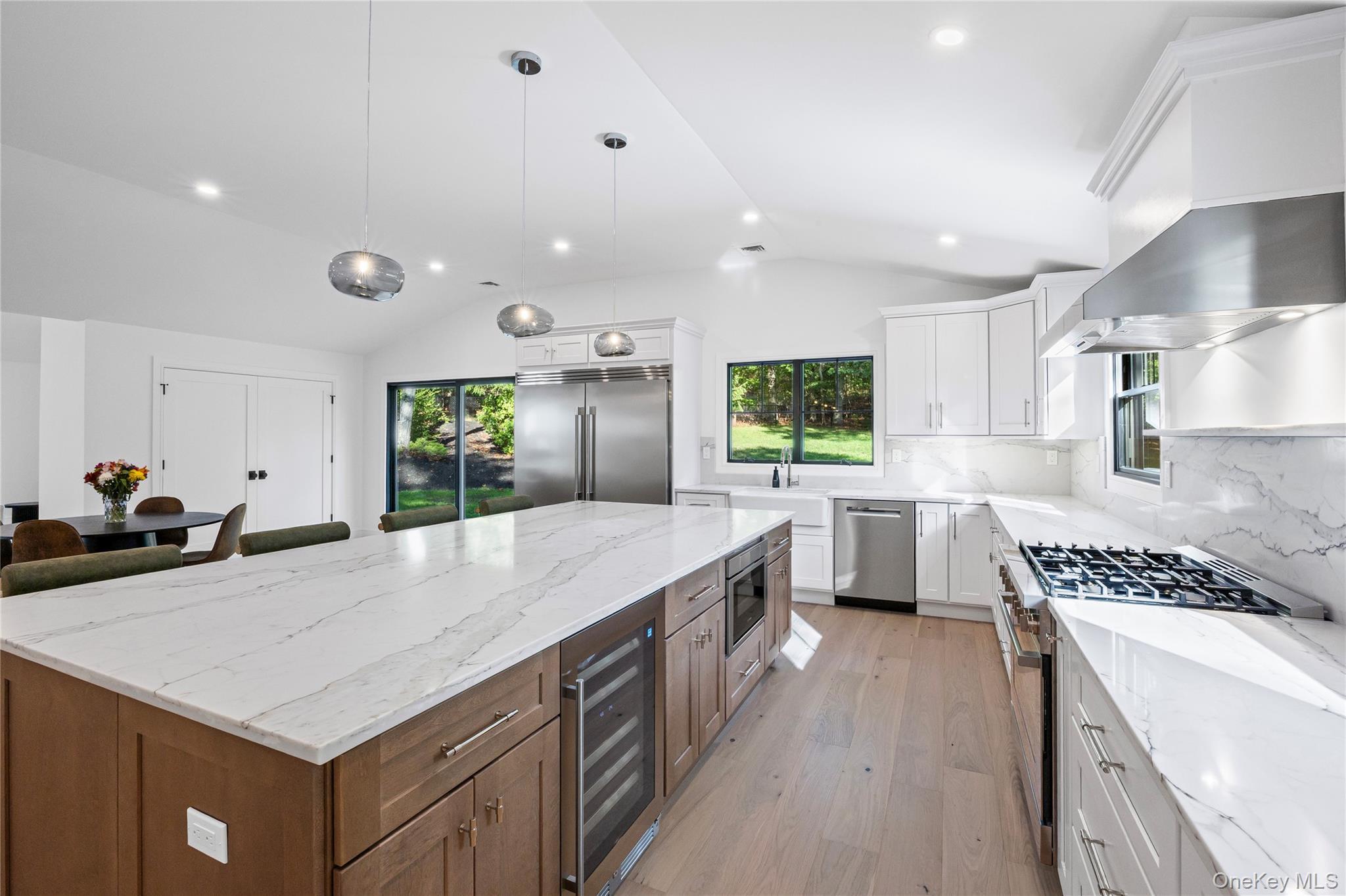 Single Family Seward Suffolk County, NY 11746, MLS-924617-27