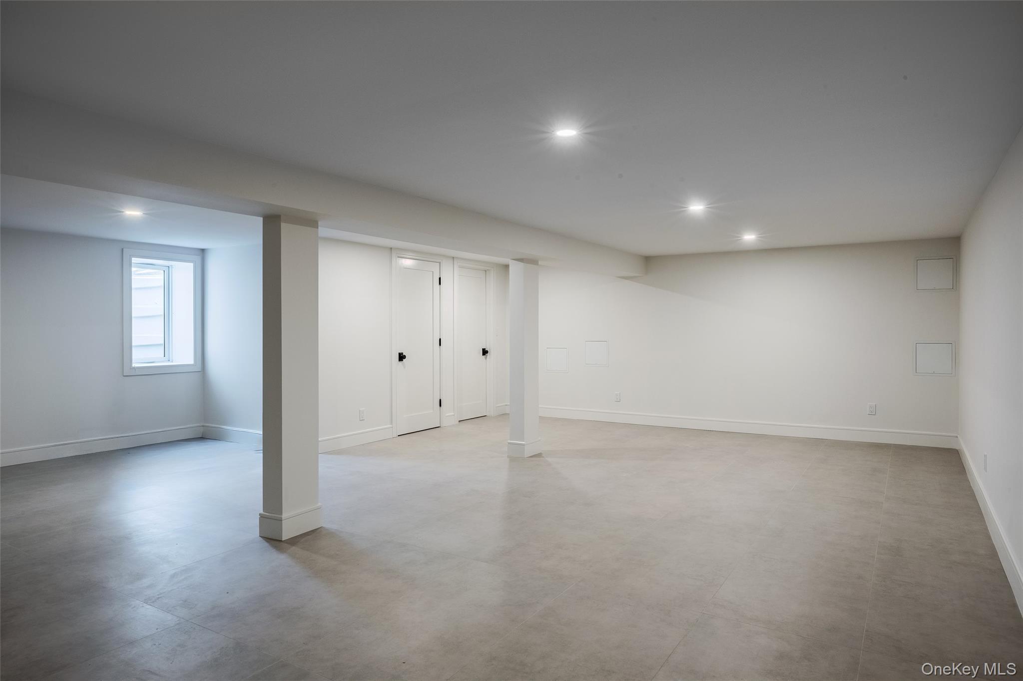 Single Family Seward  Suffolk County, NY 11746, MLS-924617-42