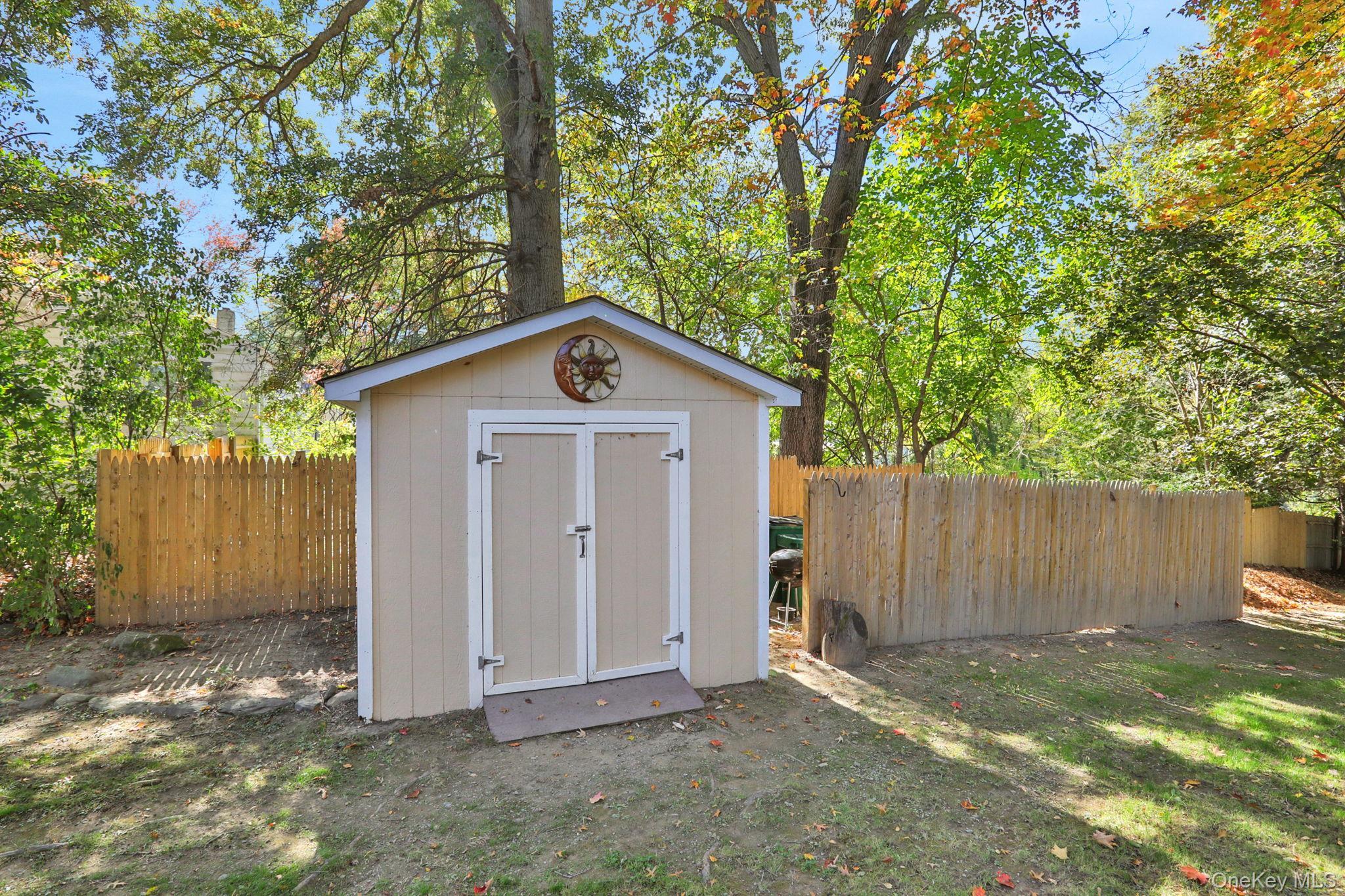 Single Family Benton  Dutchess County, NY 12603, MLS-924618-35