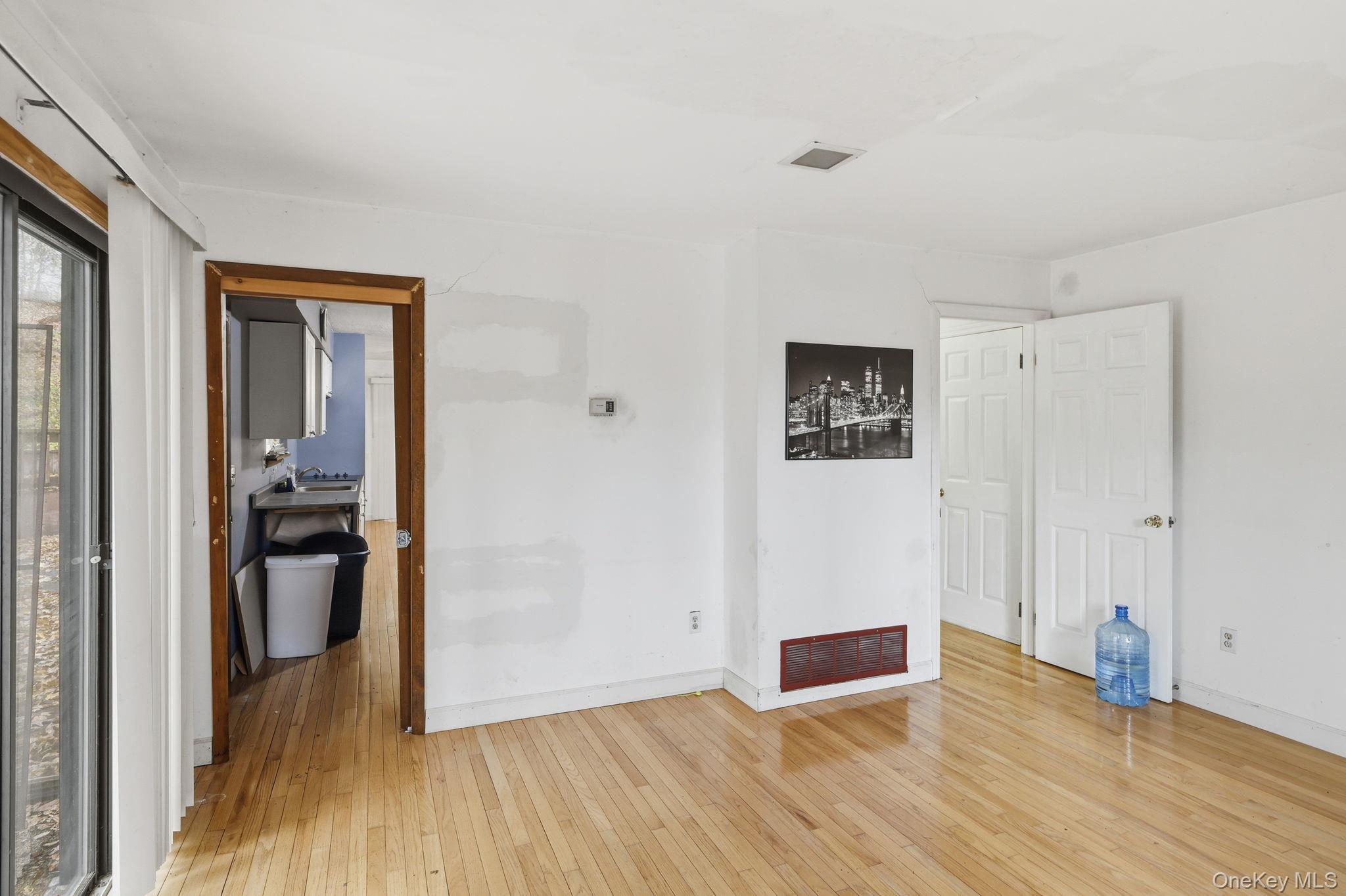 Single Family South  Dutchess County, NY 12531, MLS-924627-10