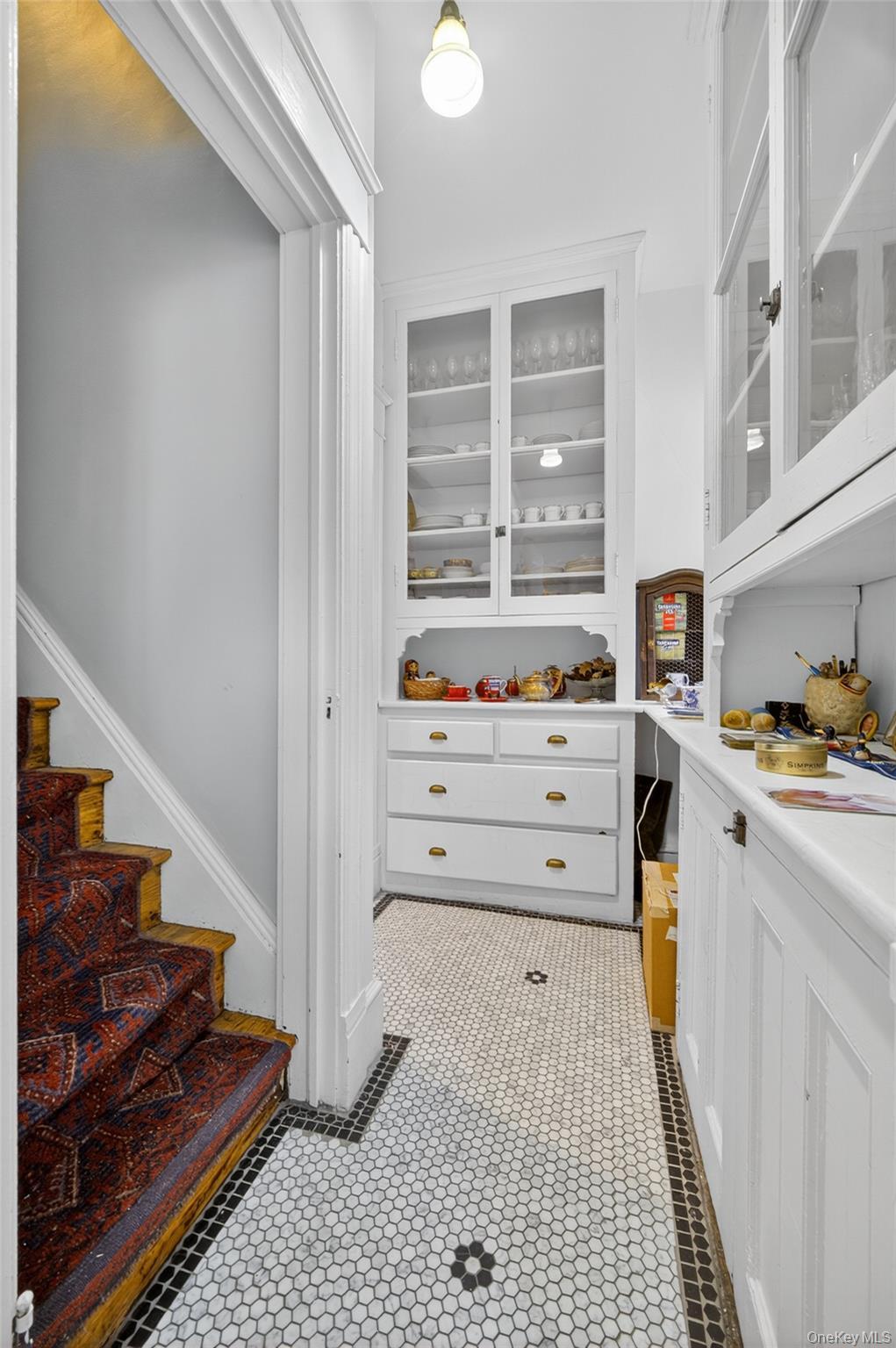 Single Family Hamilton  Dutchess County, NY 12601, MLS-924642-16