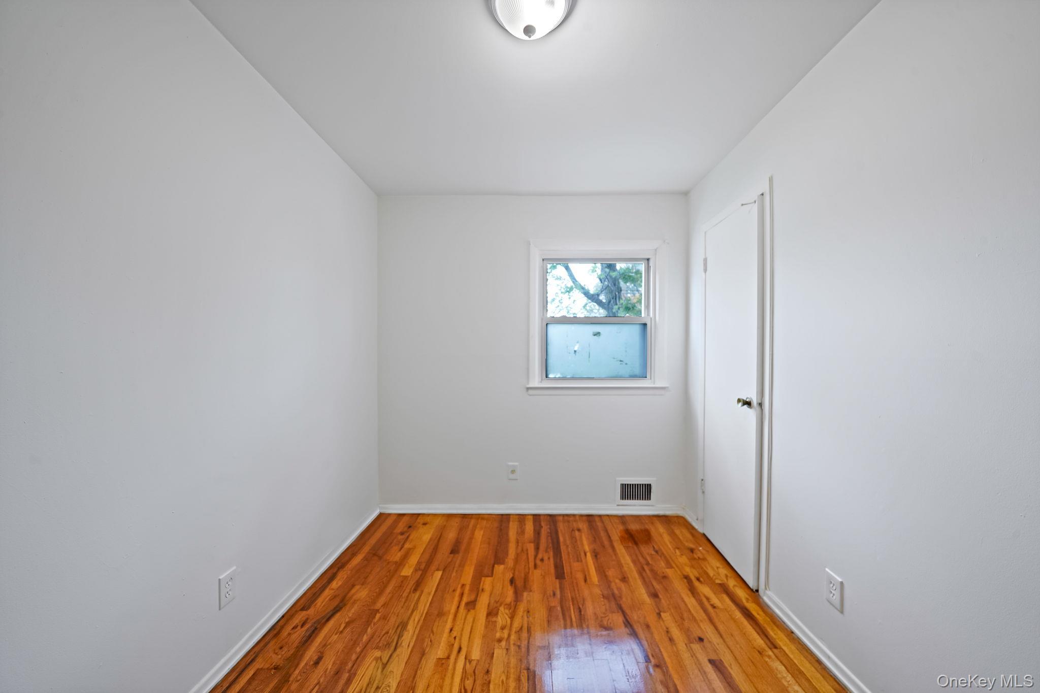 Single Family 149th  Queens, NY 11422, MLS-924671-12