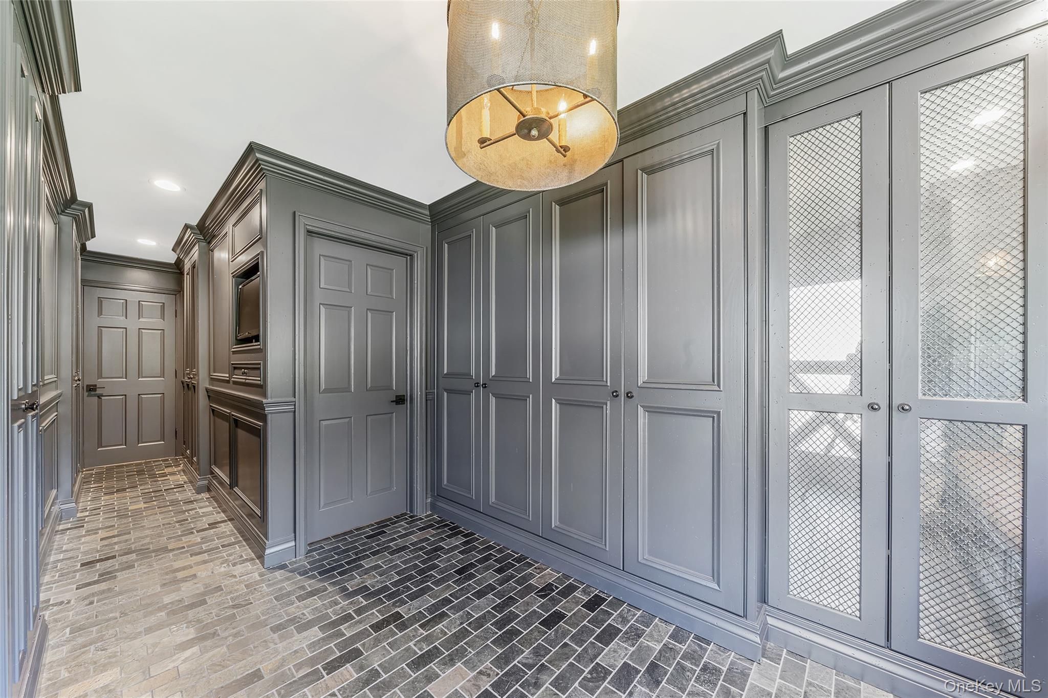 Single Family Maple Suffolk County, NY 11751, MLS-924680-13