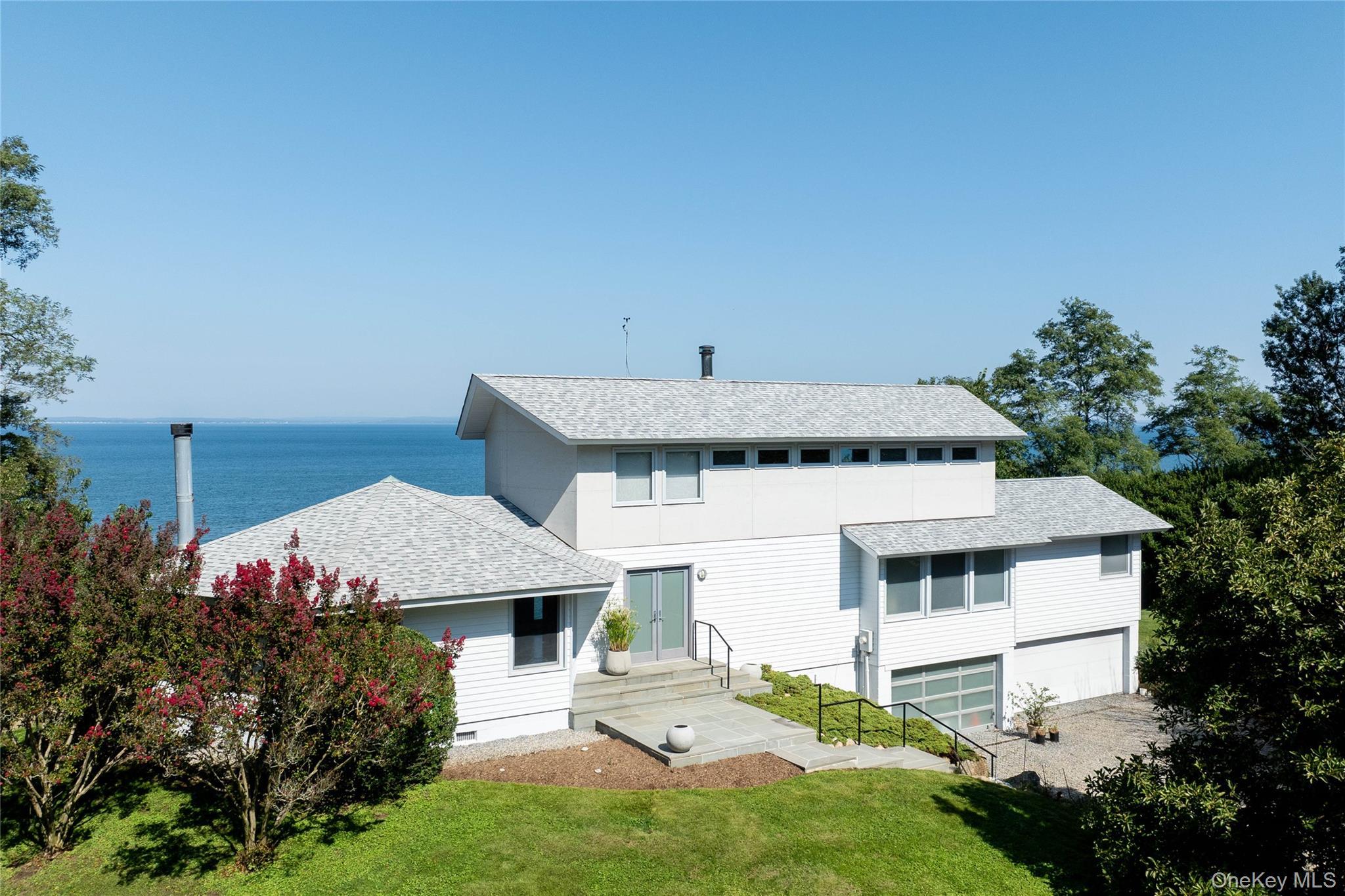 Single Family View Suffolk County, NY 11957, MLS-924682-2