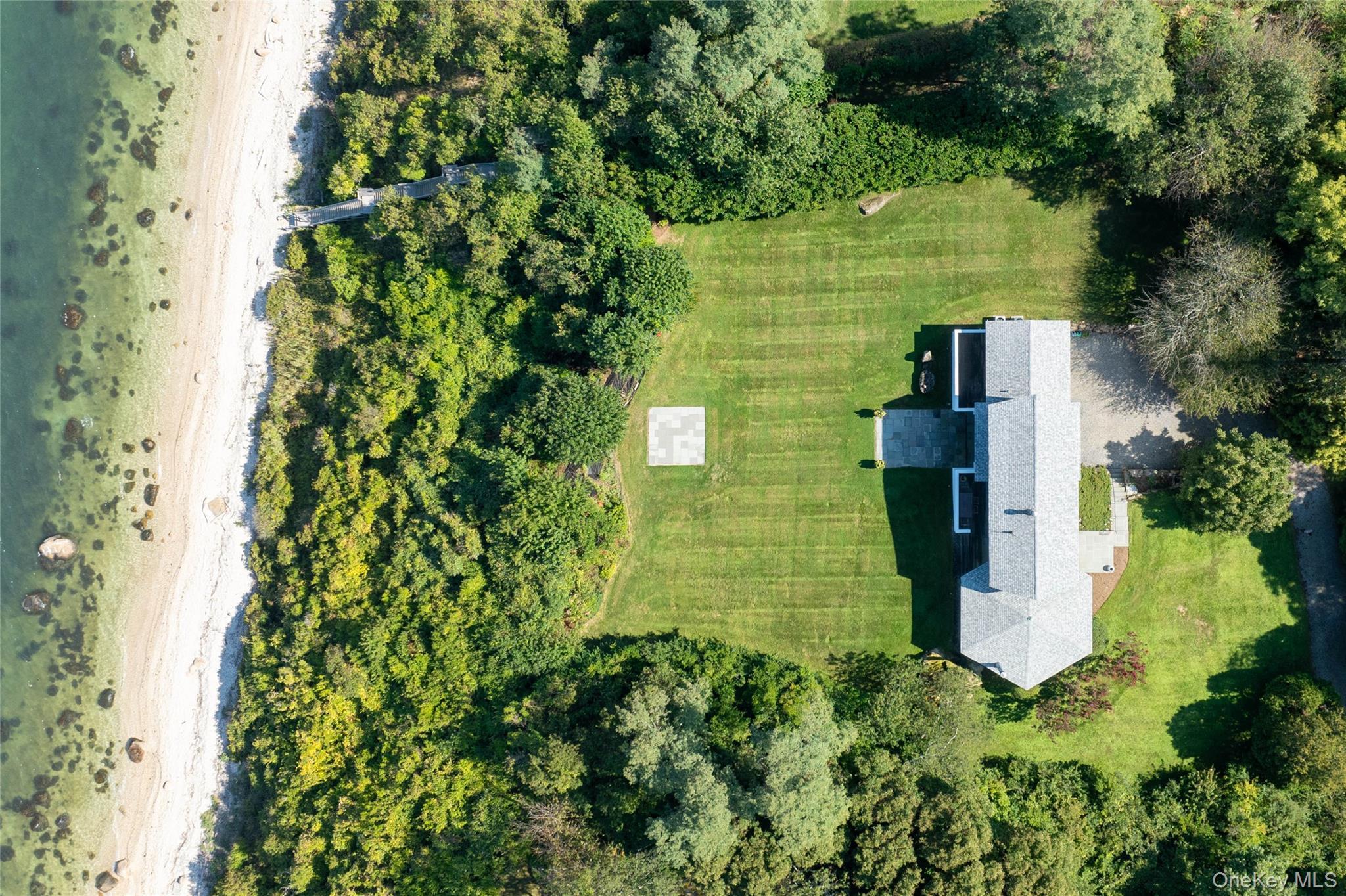 Single Family View Suffolk County, NY 11957, MLS-924682-3