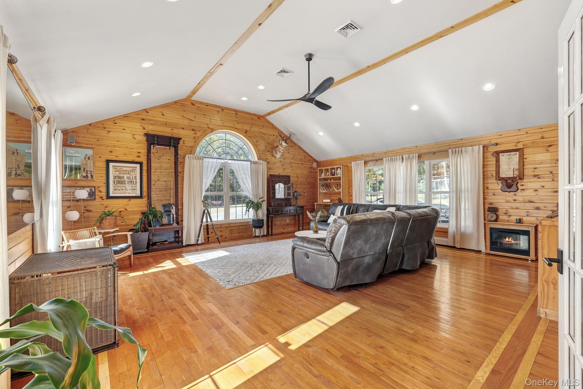 Single Family Oregon Ulster County, NY 12566, MLS-924697-11