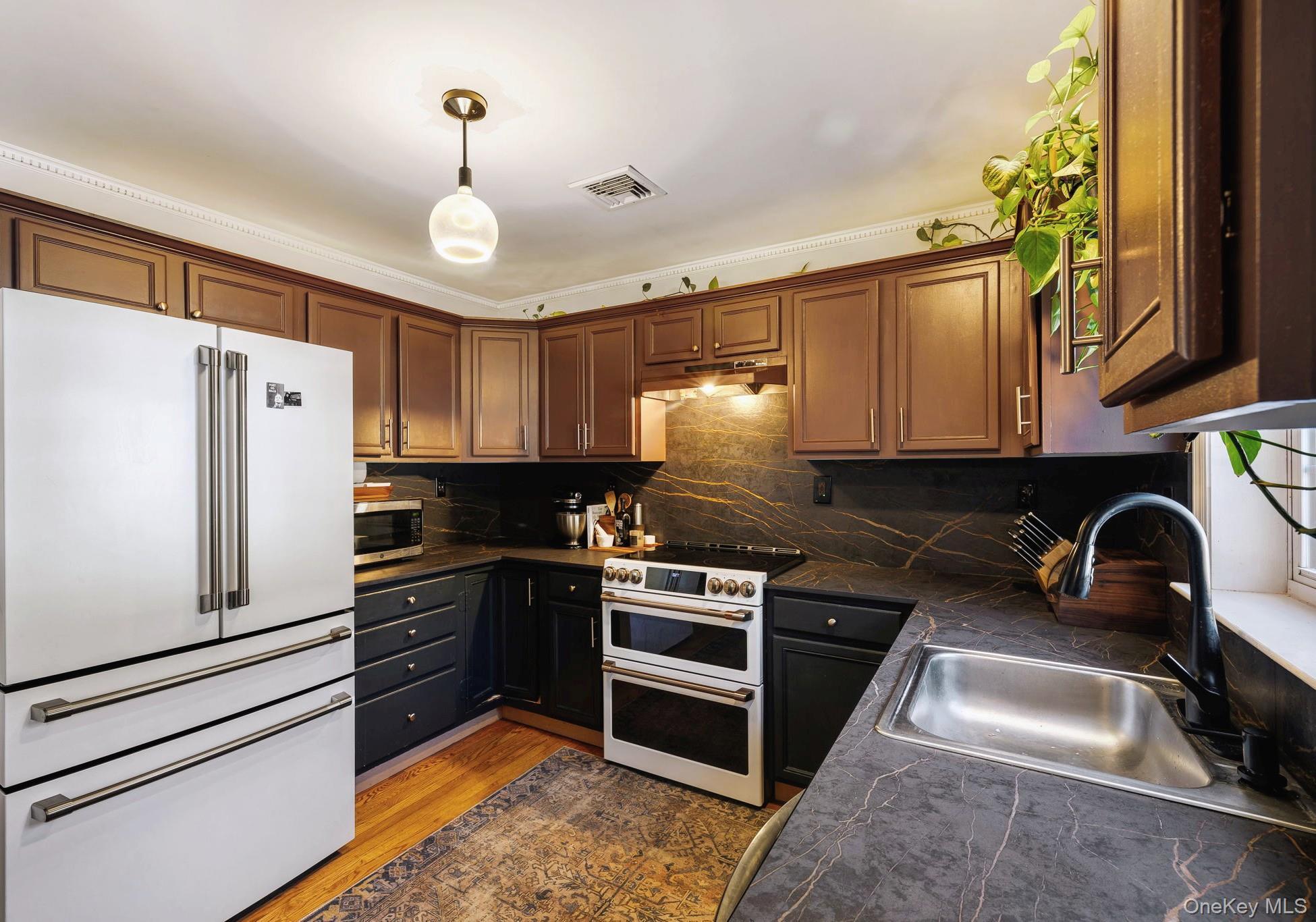 Single Family Oregon Ulster County, NY 12566, MLS-924697-23