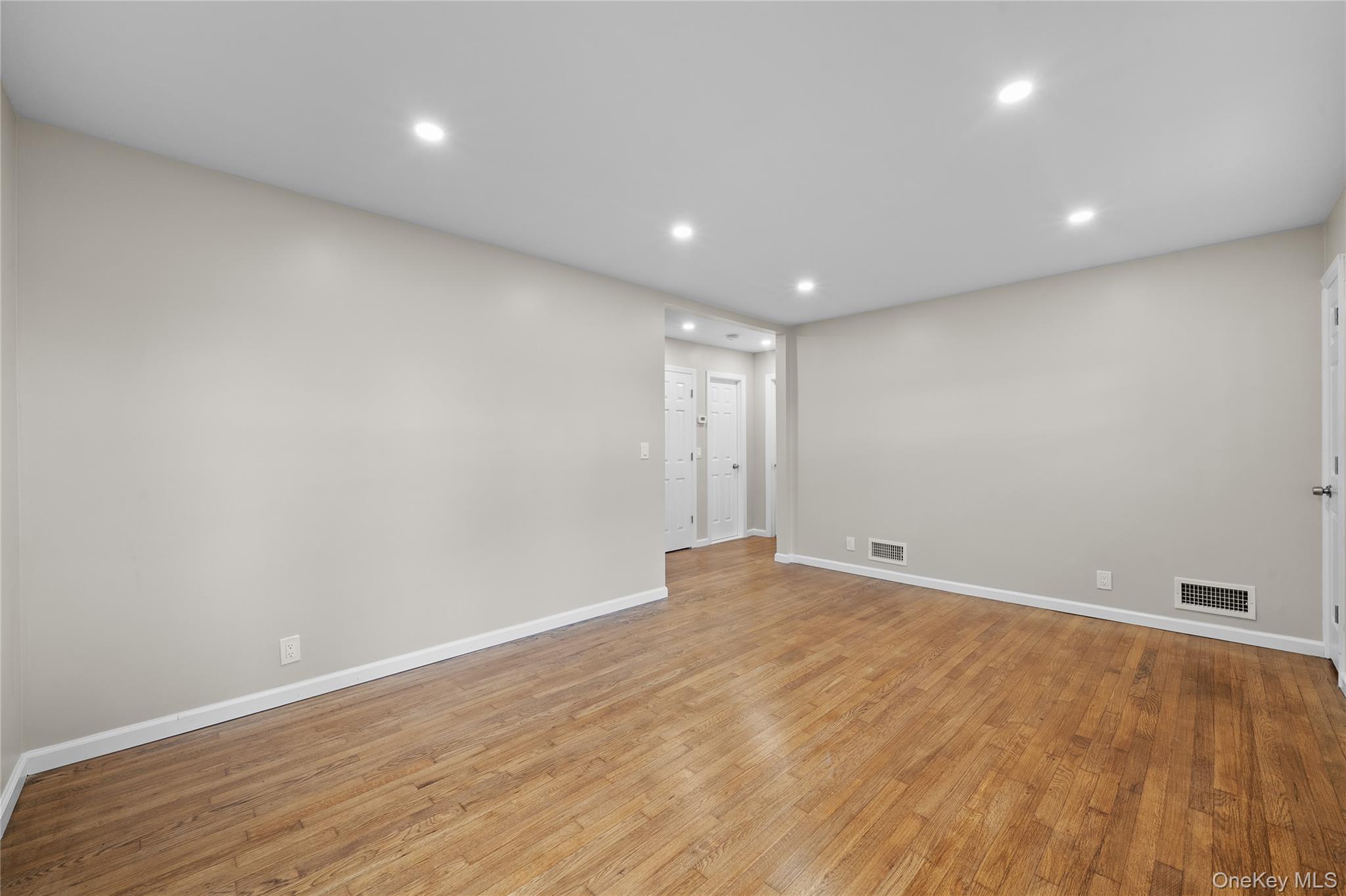 Single Family Phelps  Suffolk County, NY 11703, MLS-924704-11