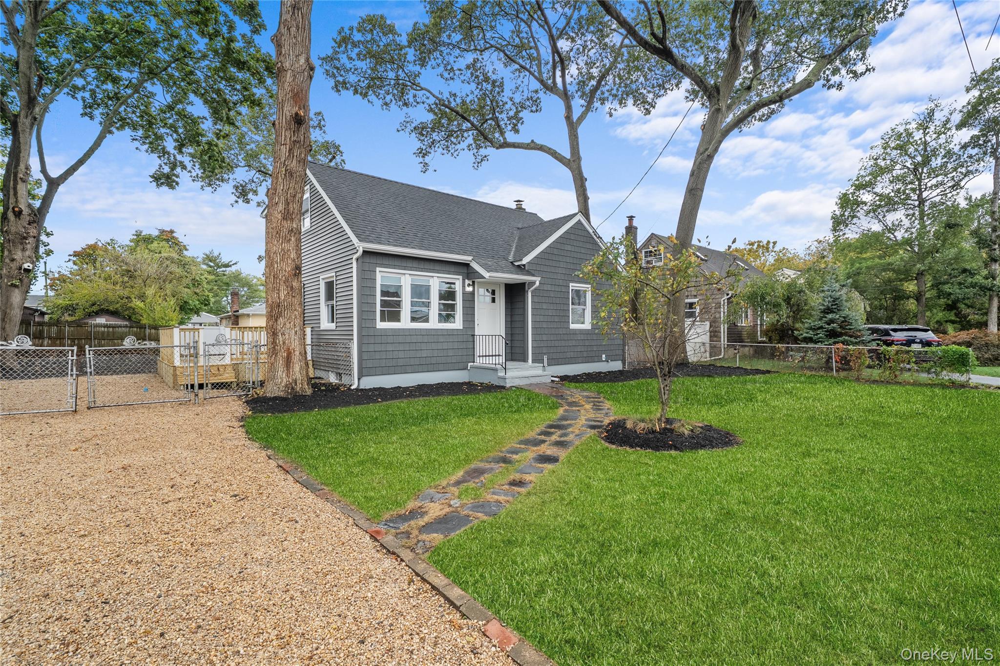 Single Family Phelps  Suffolk County, NY 11703, MLS-924704-3