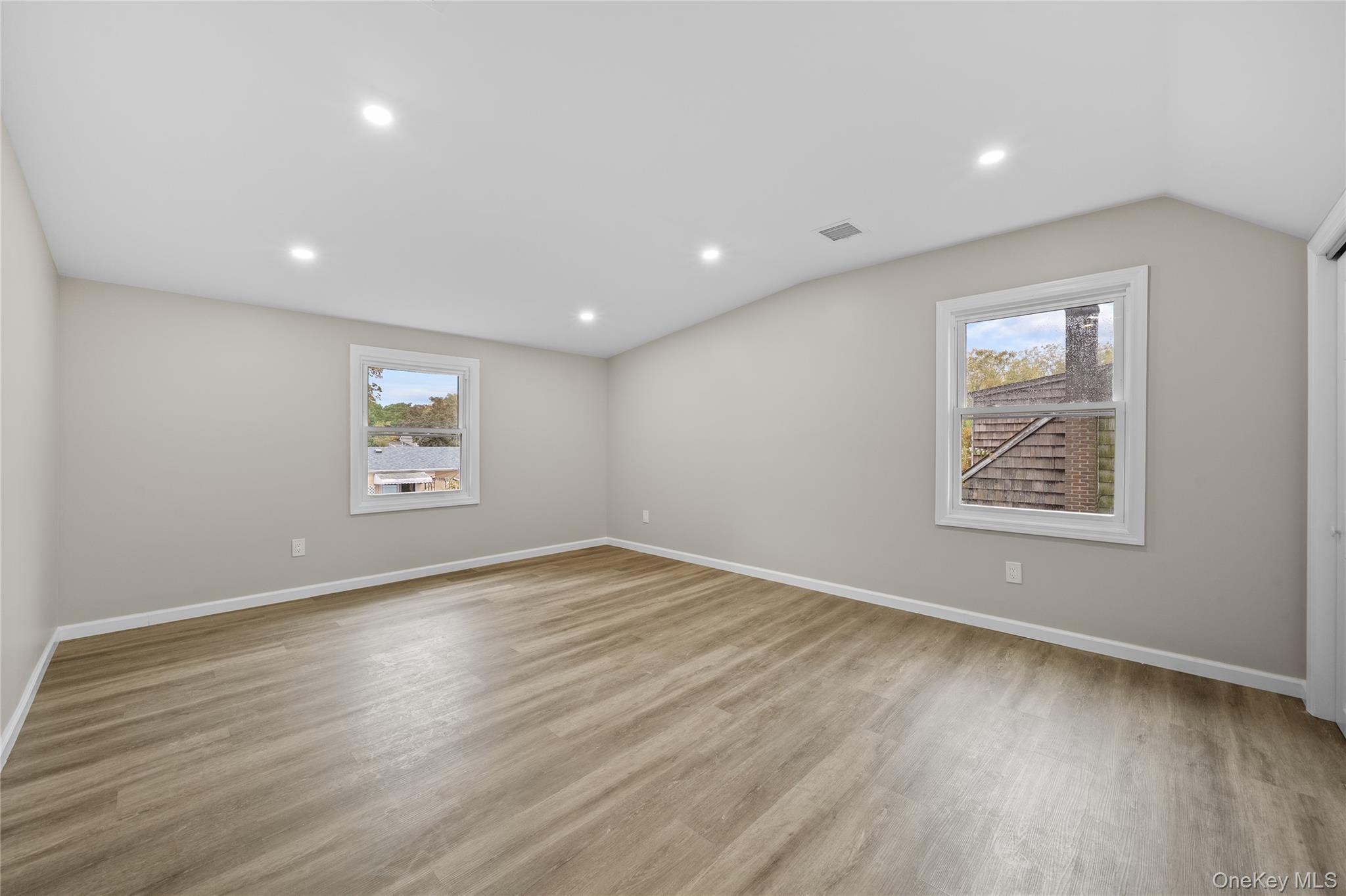 Single Family Phelps  Suffolk County, NY 11703, MLS-924704-9