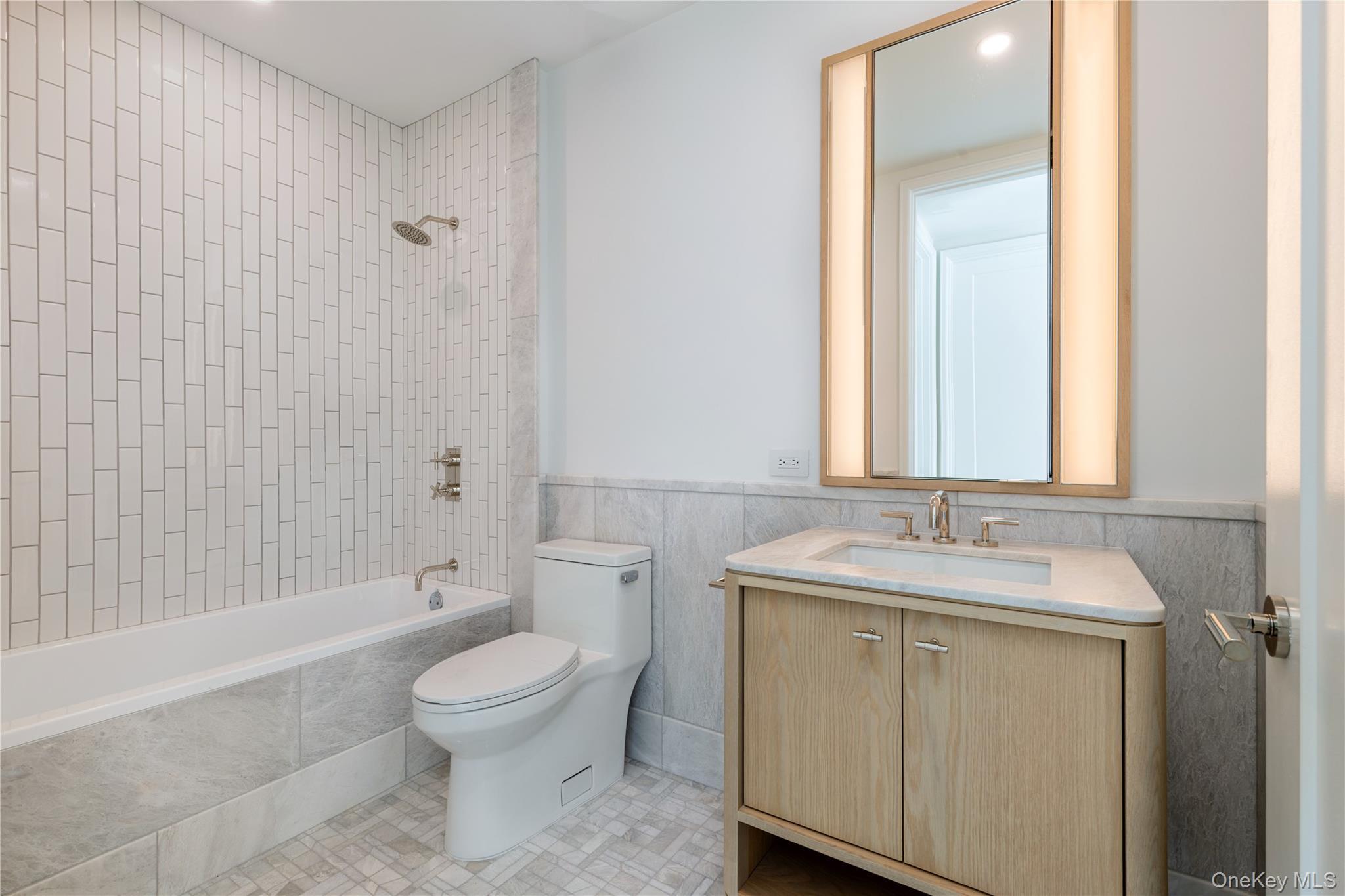 Condo Lighthouse  Westchester County, NY 10591, MLS-924705-9