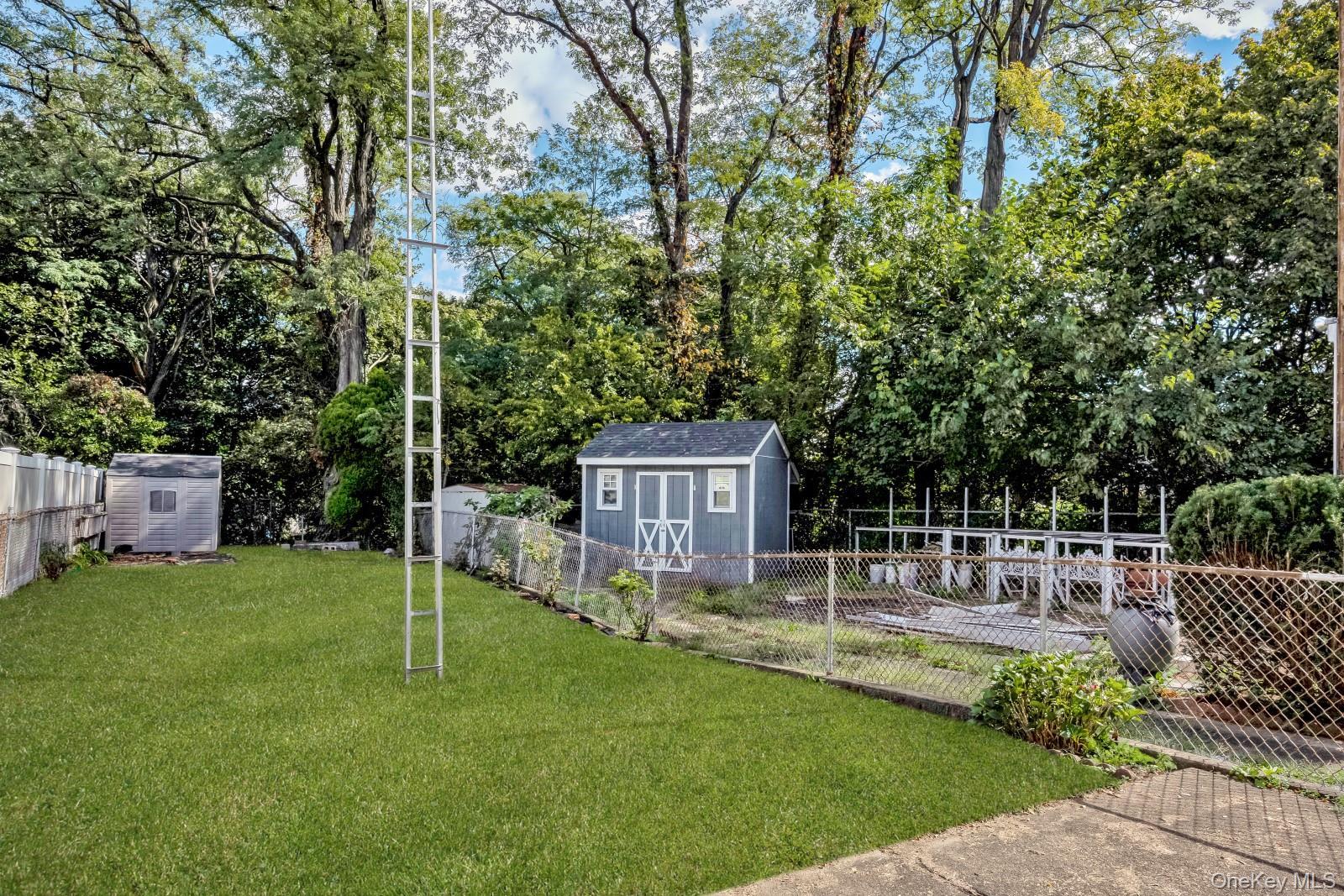 Single Family 69th  Queens, NY 11379, MLS-924712-22