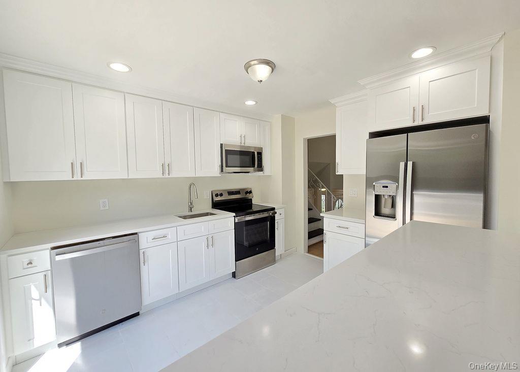 Single Family Skylark  Suffolk County, NY 11742, MLS-924747-2