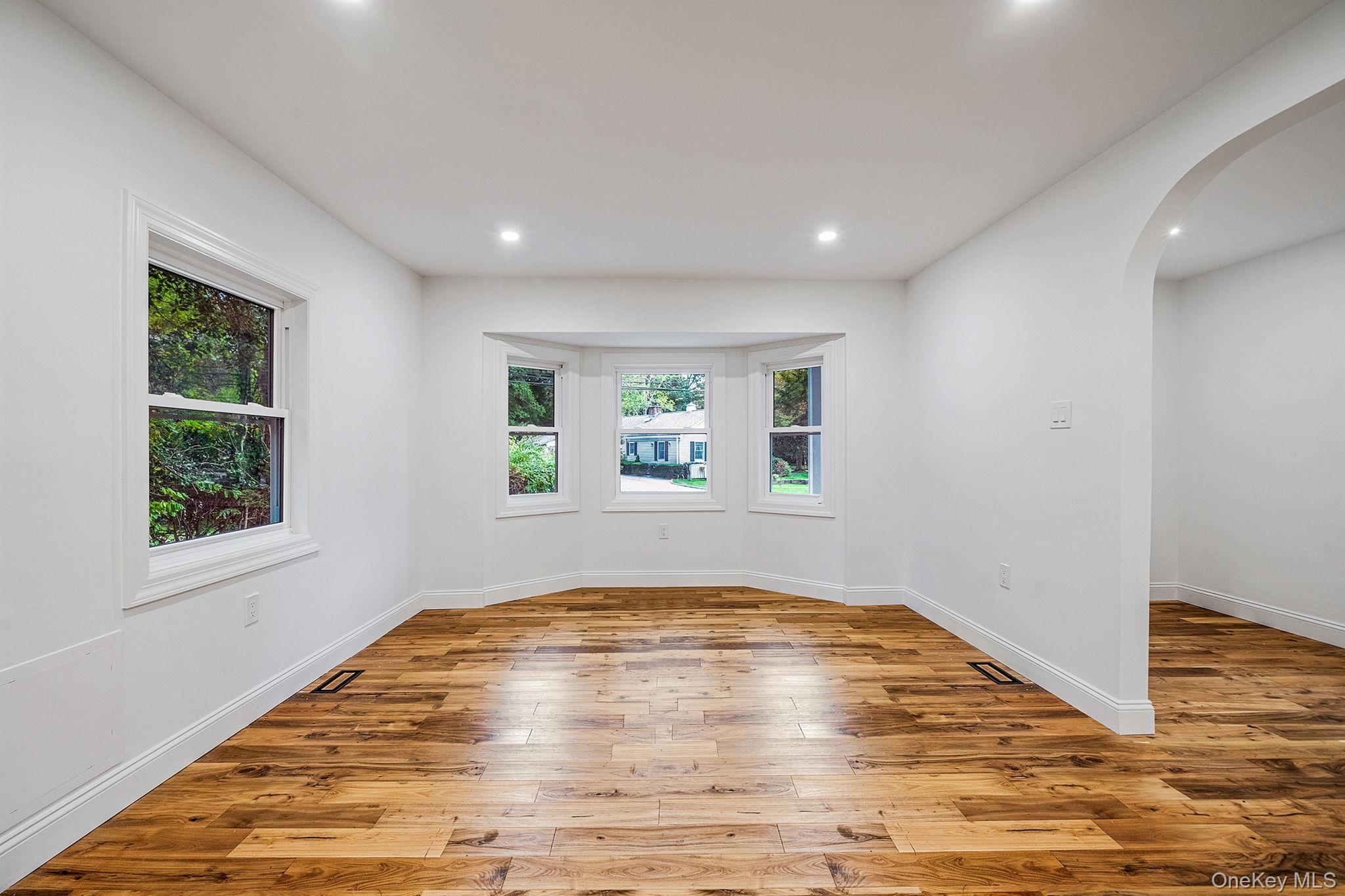 Single Family Connetquot  Suffolk County, NY 11769, MLS-924751-18