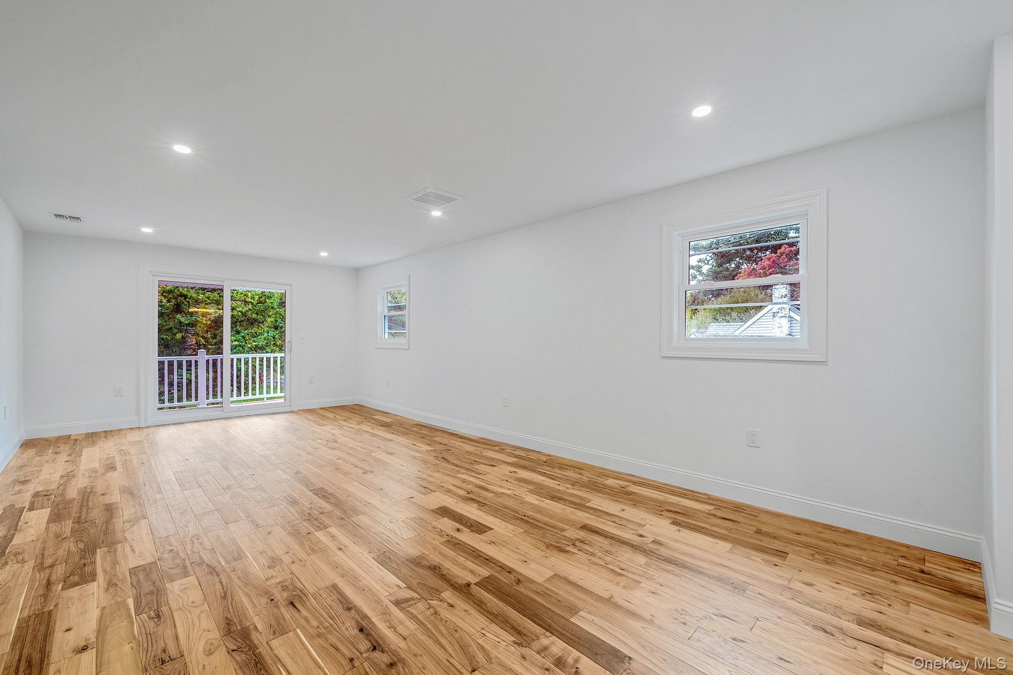 Single Family Connetquot  Suffolk County, NY 11769, MLS-924751-27