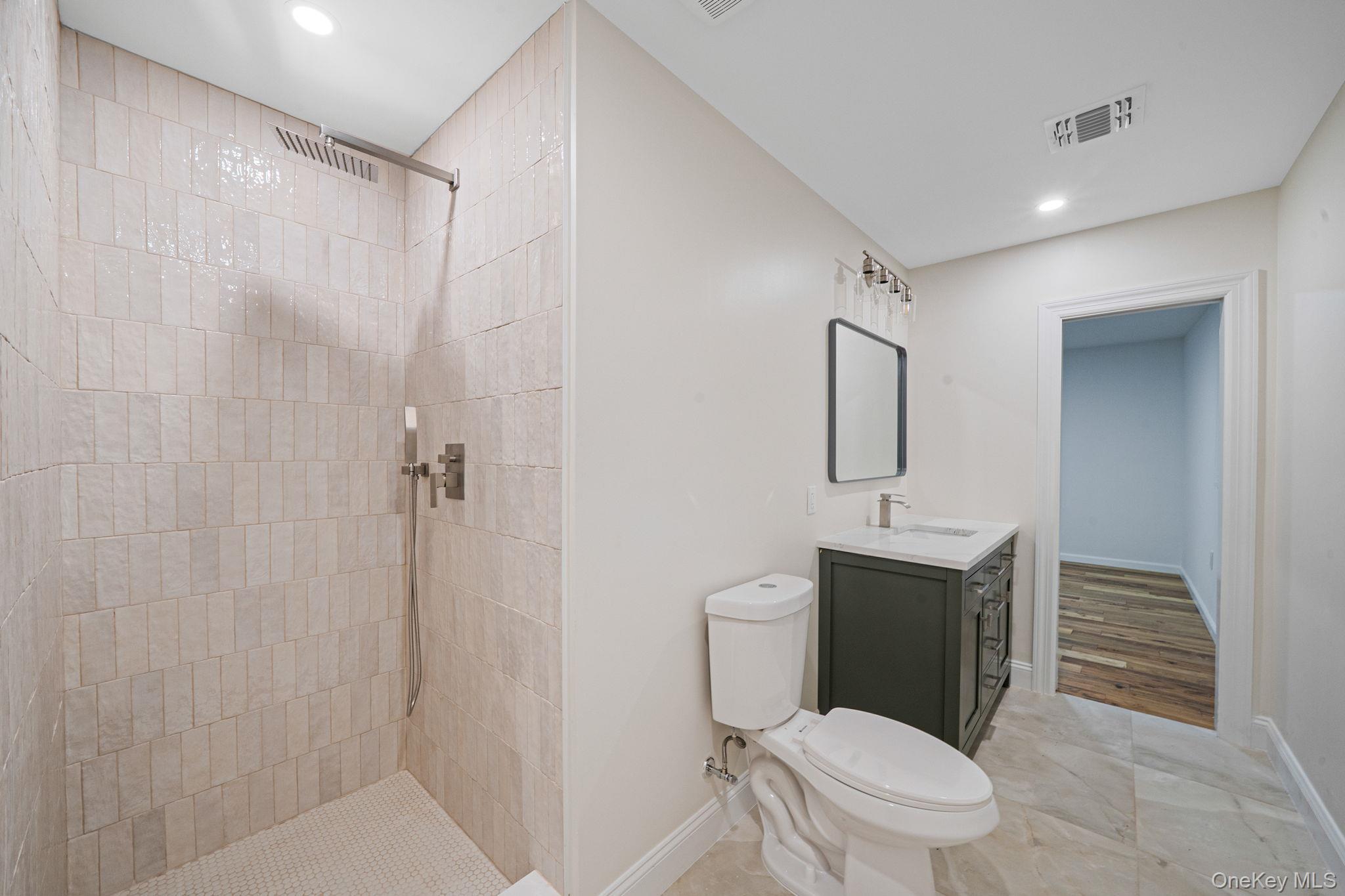 Single Family Connetquot  Suffolk County, NY 11769, MLS-924751-38