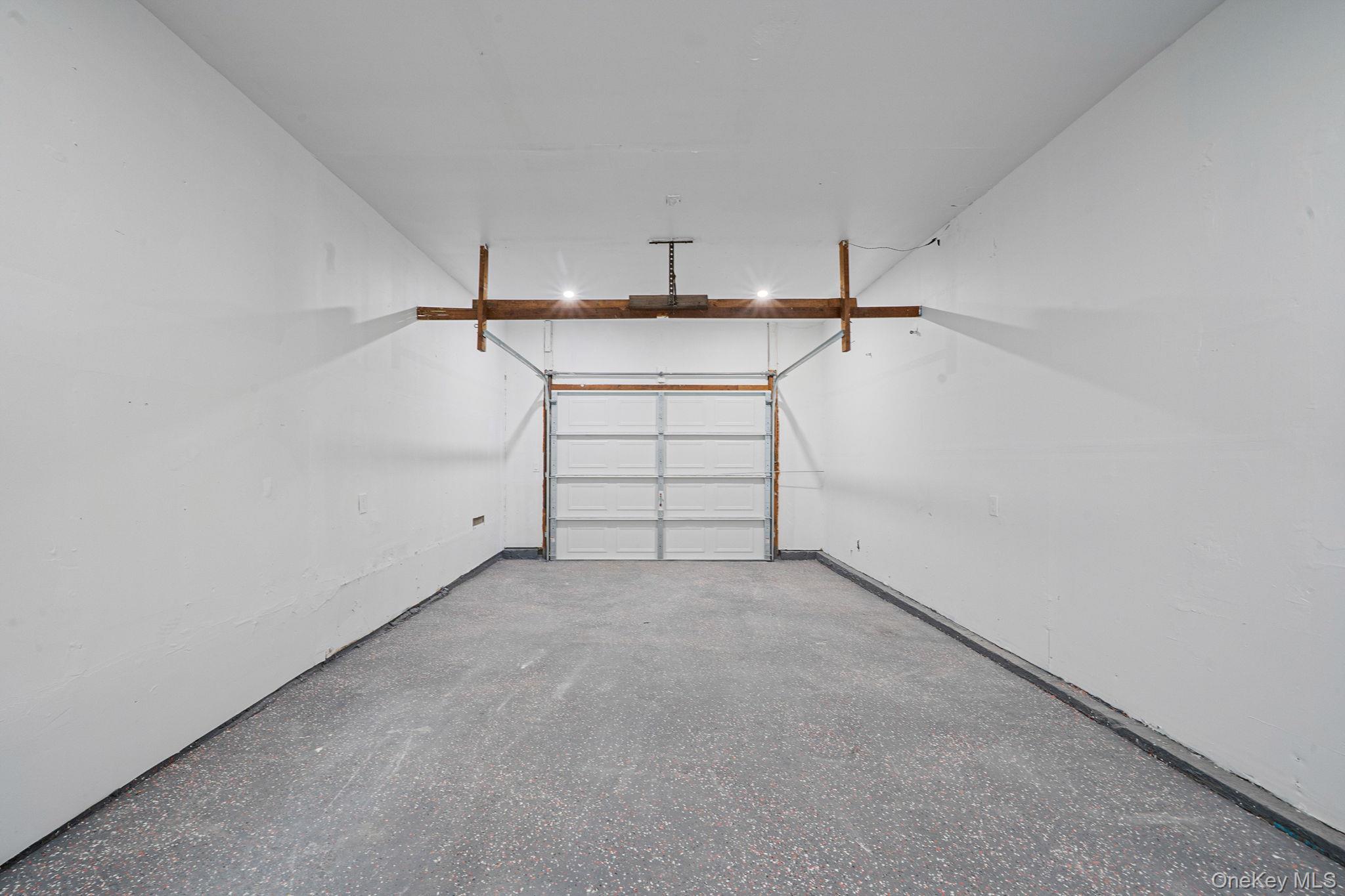 Single Family Connetquot  Suffolk County, NY 11769, MLS-924751-46