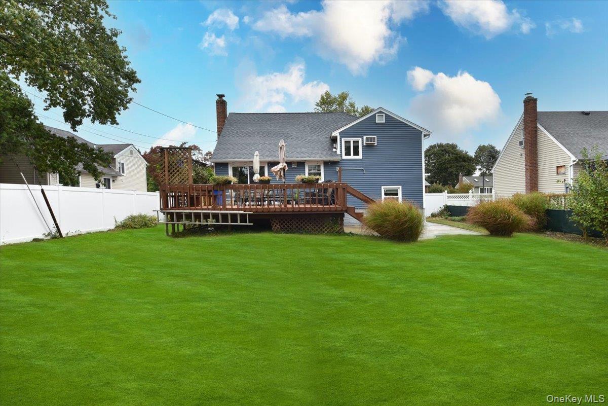 Single Family Ford  Nassau County, NY 11758, MLS-924762-23