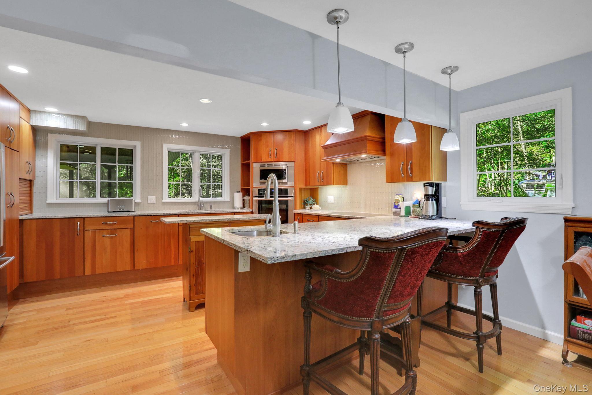 Single Family Old Post Ulster County, NY 12561, MLS-924777-11