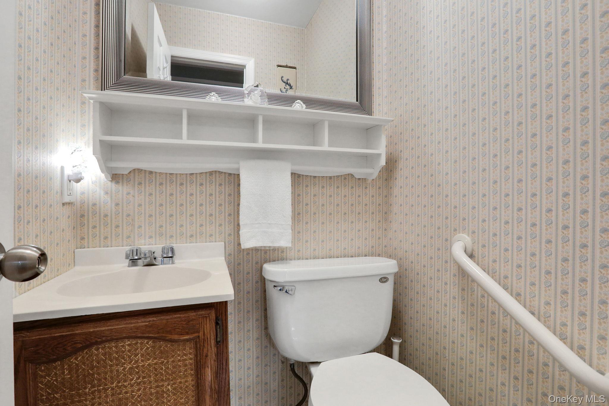 Single Family Old Post Ulster County, NY 12561, MLS-924777-19