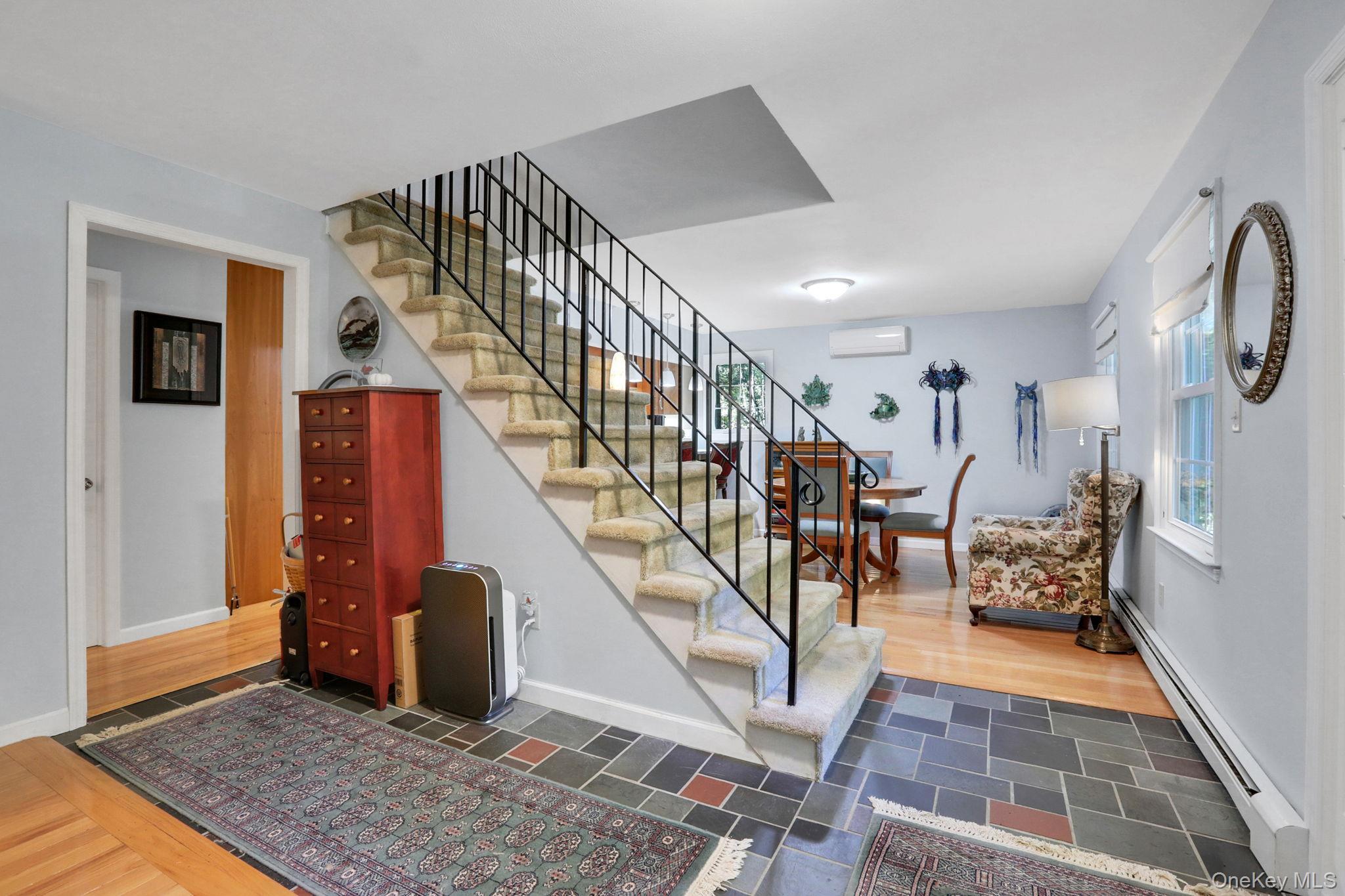 Single Family Old Post Ulster County, NY 12561, MLS-924777-4