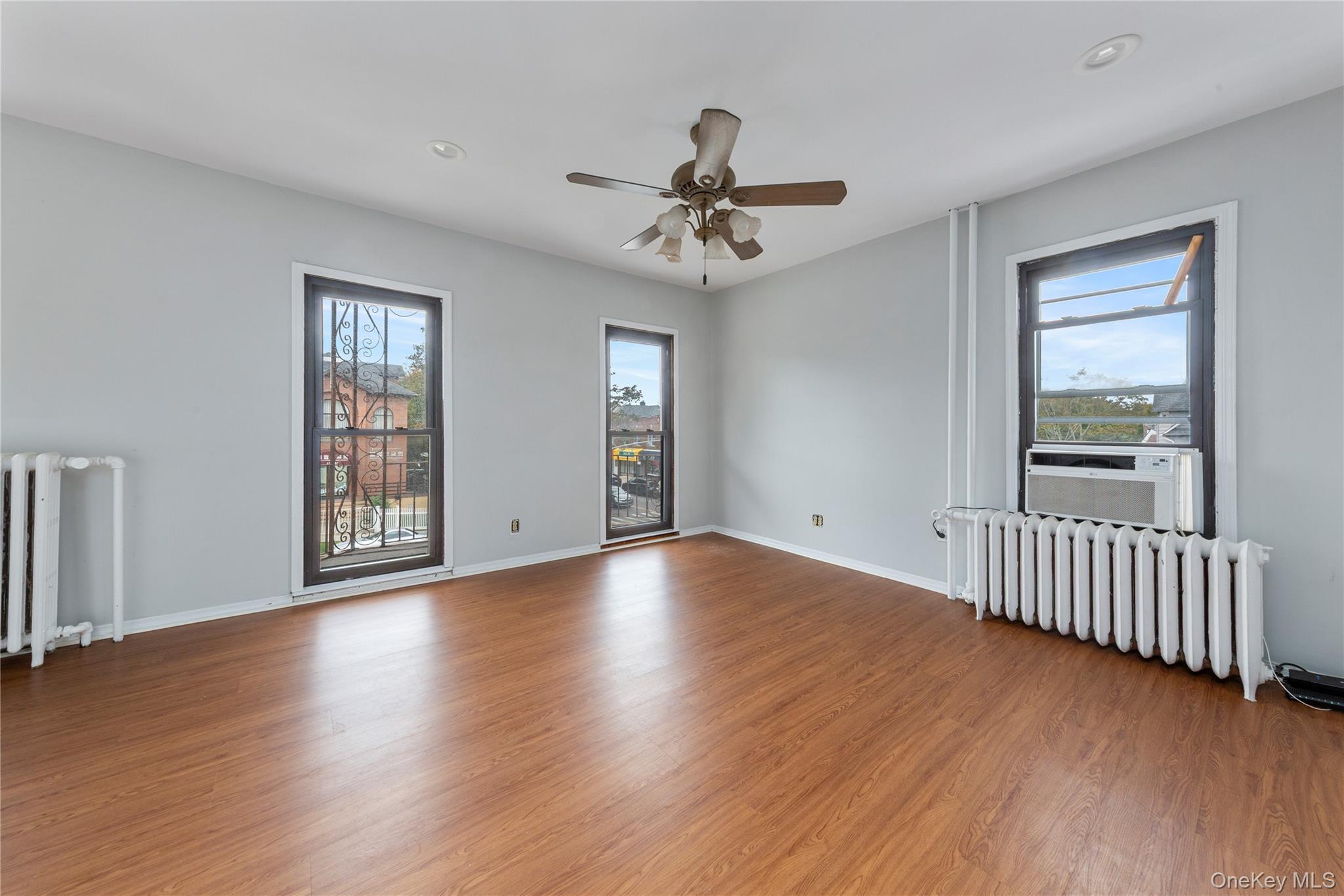 Single Family 35th  Queens, NY 11354, MLS-924781-14