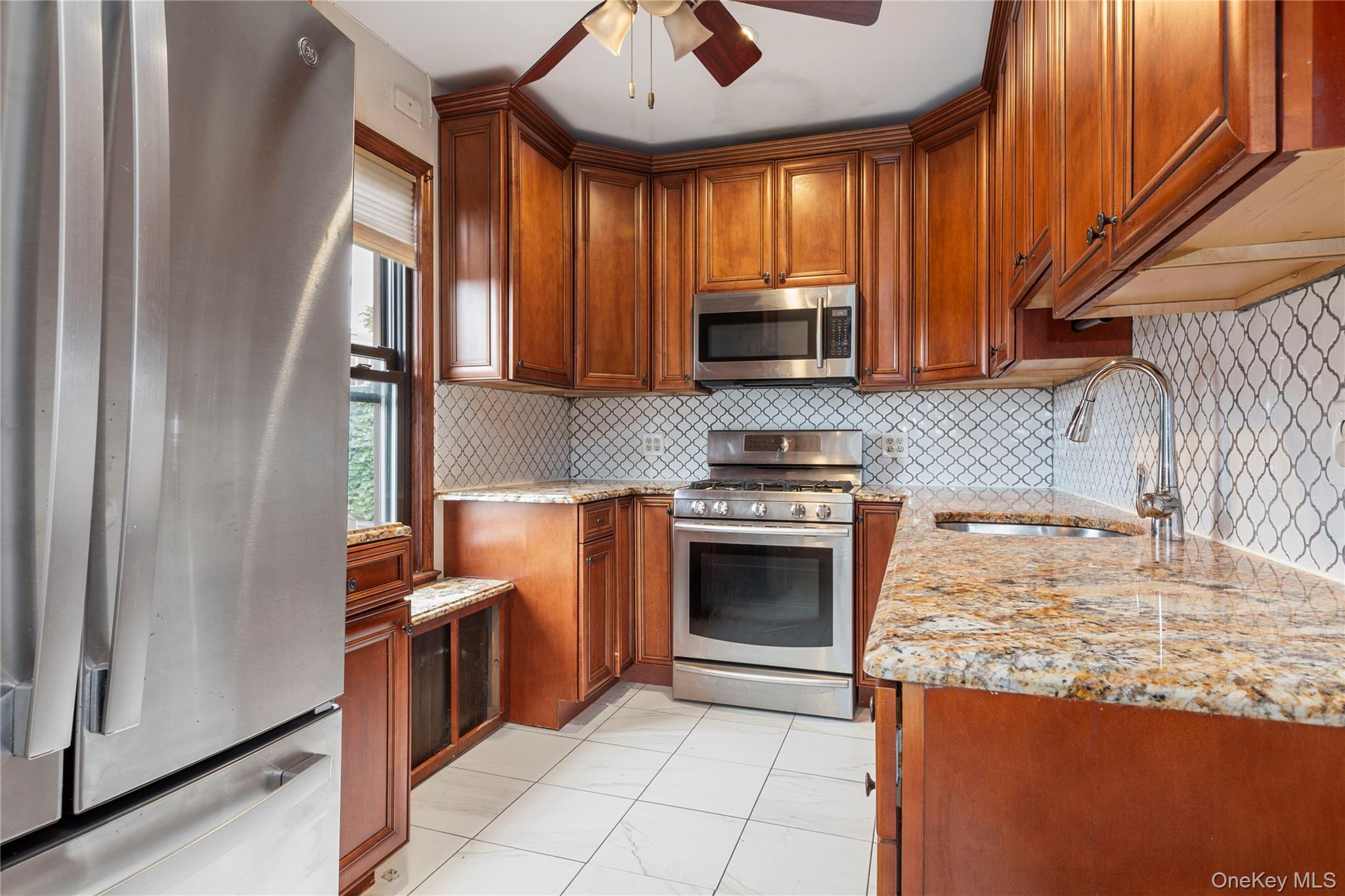 Single Family 35th  Queens, NY 11354, MLS-924781-17