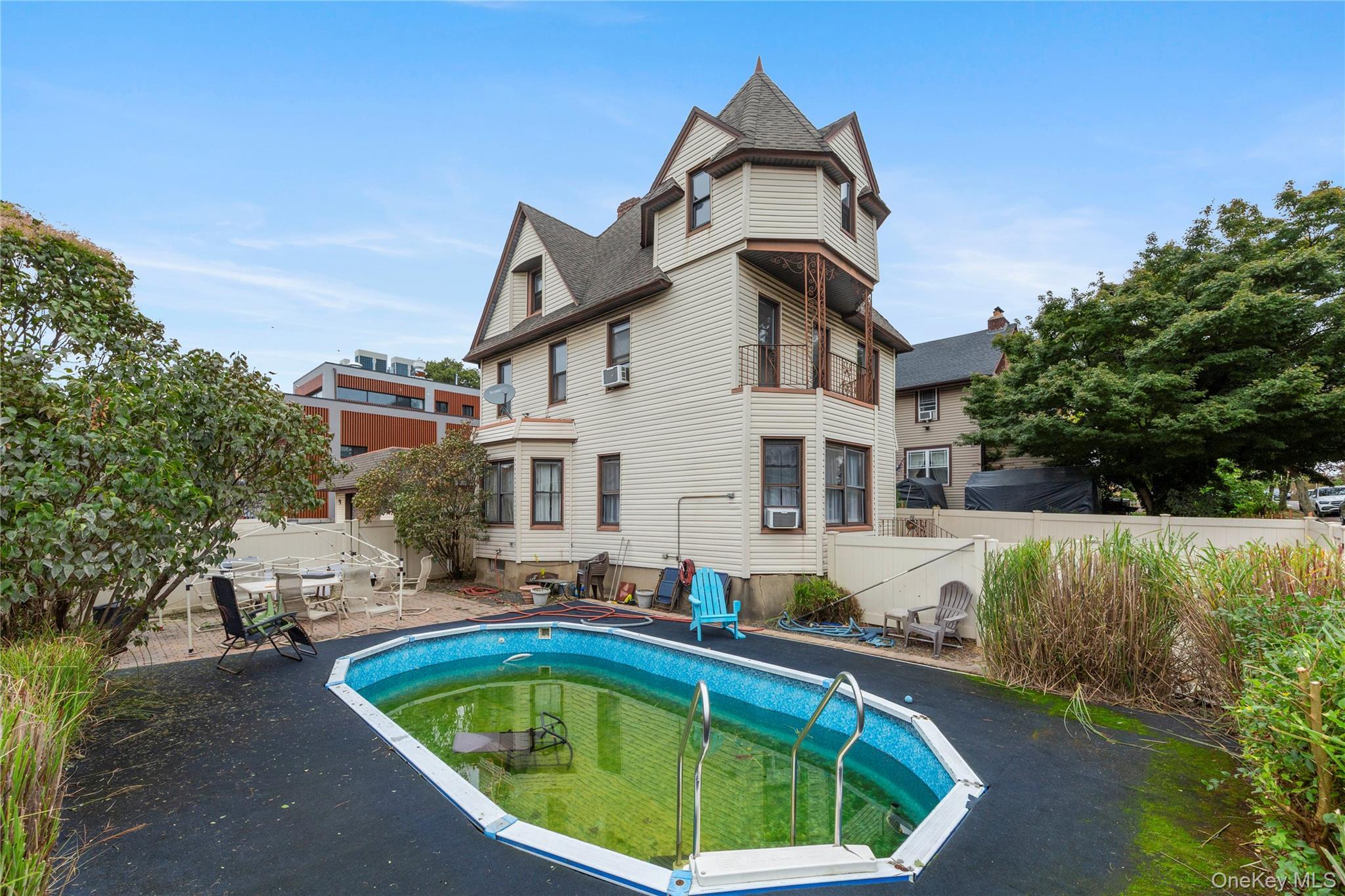 Single Family 35th  Queens, NY 11354, MLS-924781-3