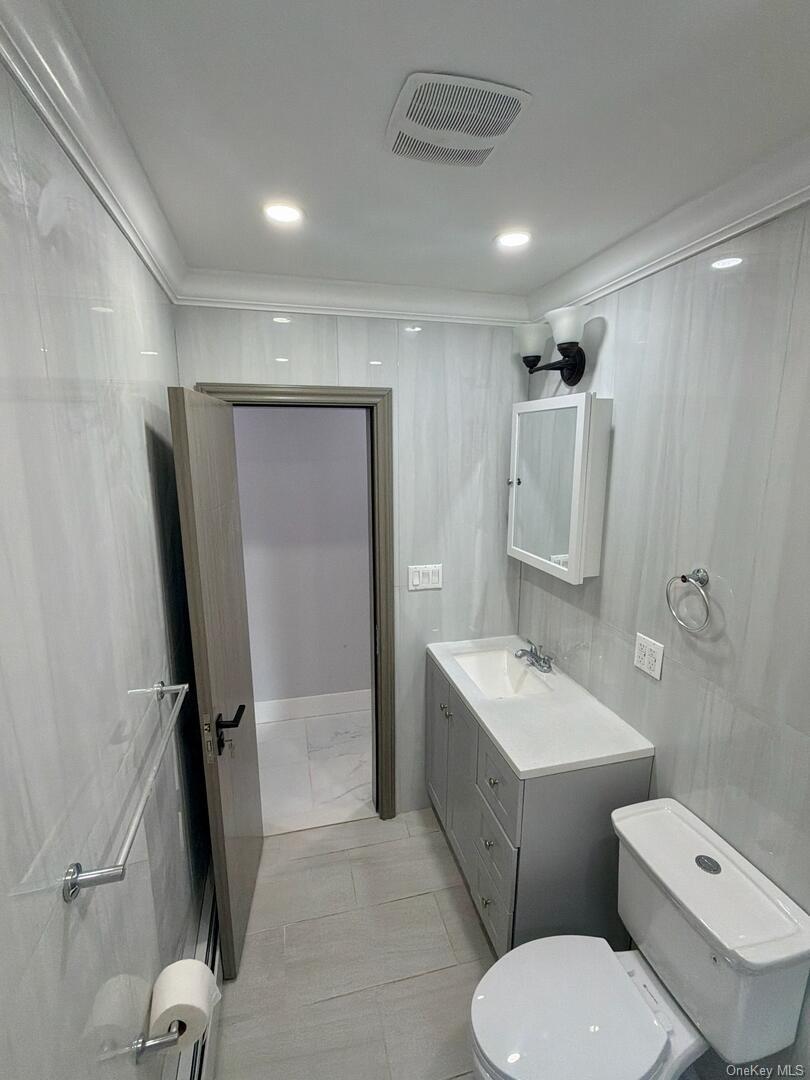 Single Family 198th  Queens, NY 11412, MLS-924786-12