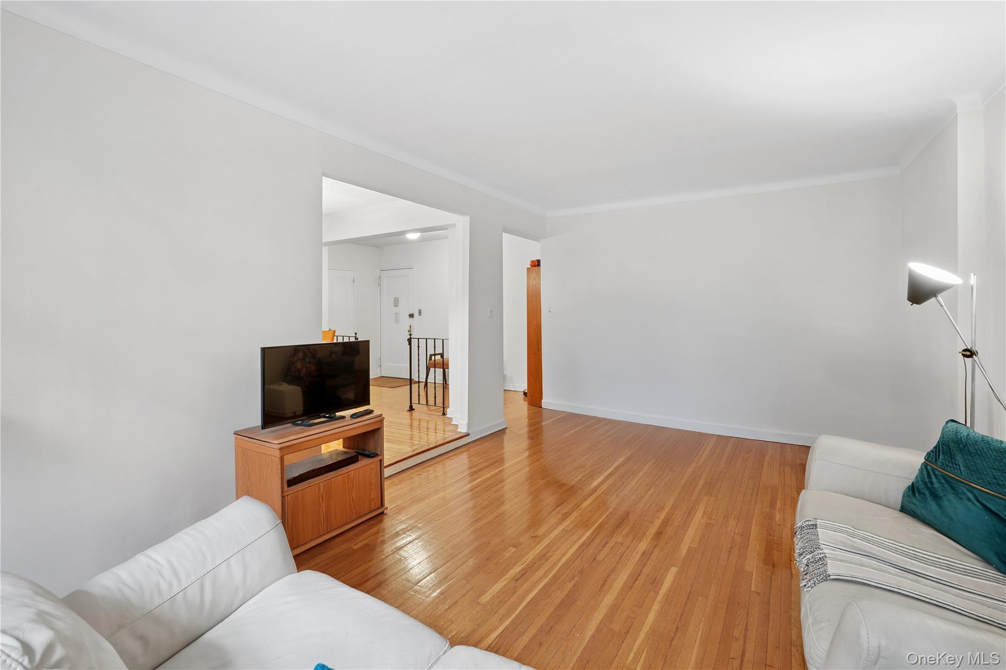 Coop Yellowstone  Queens, NY 11375, MLS-924794-7